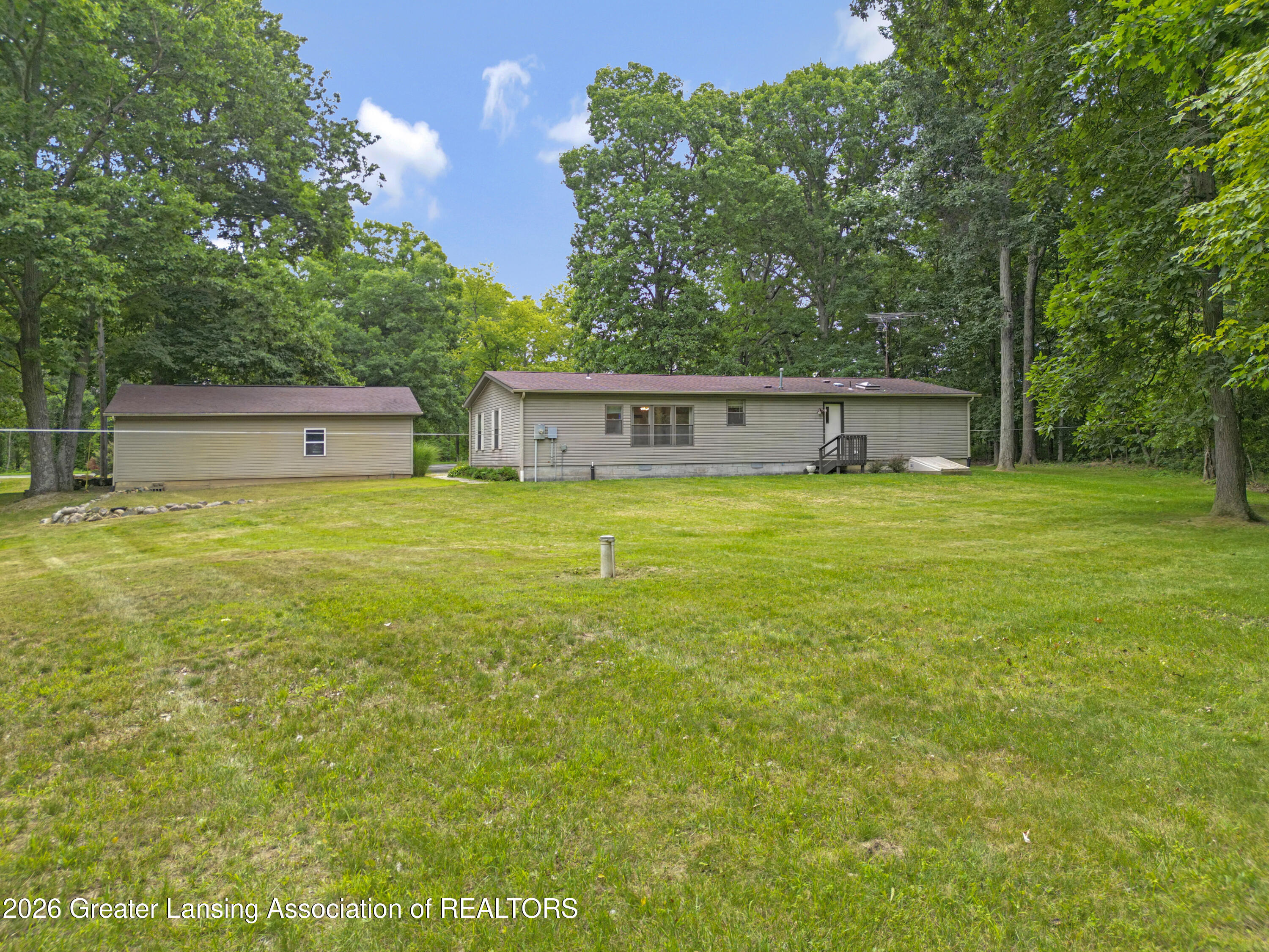 3600 Dexter Trail