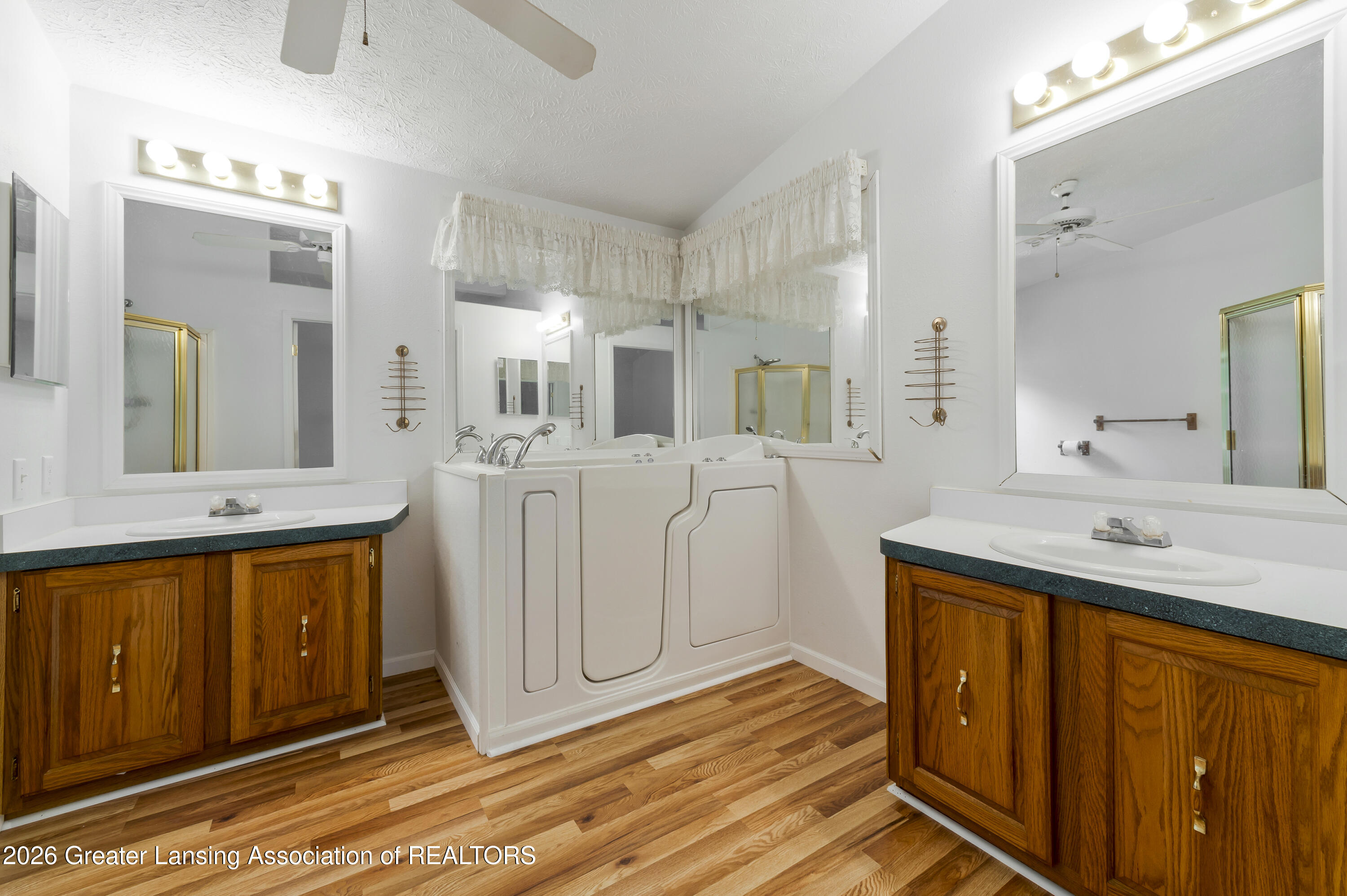 3600 Dexter Trail