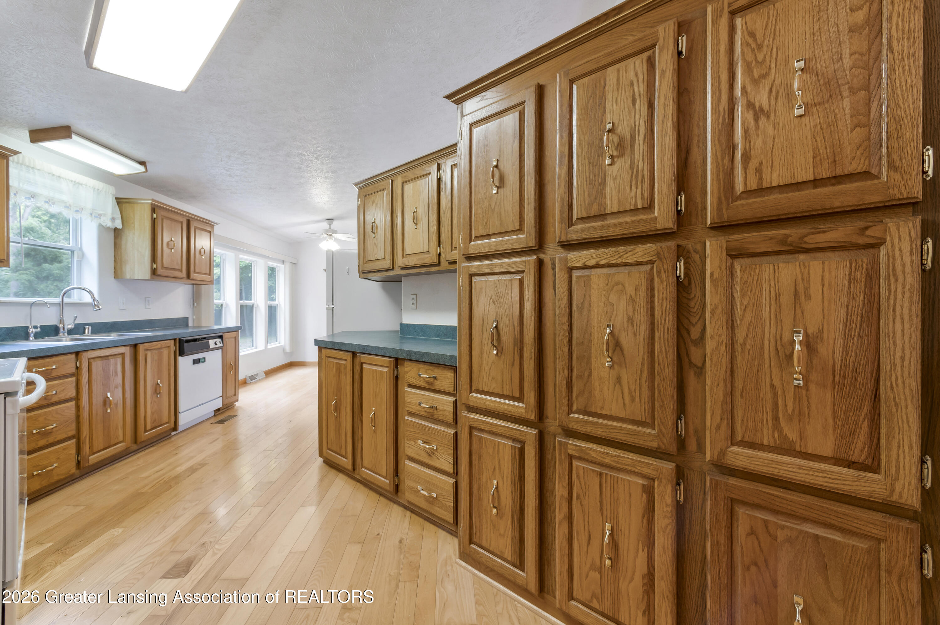 3600 Dexter Trail