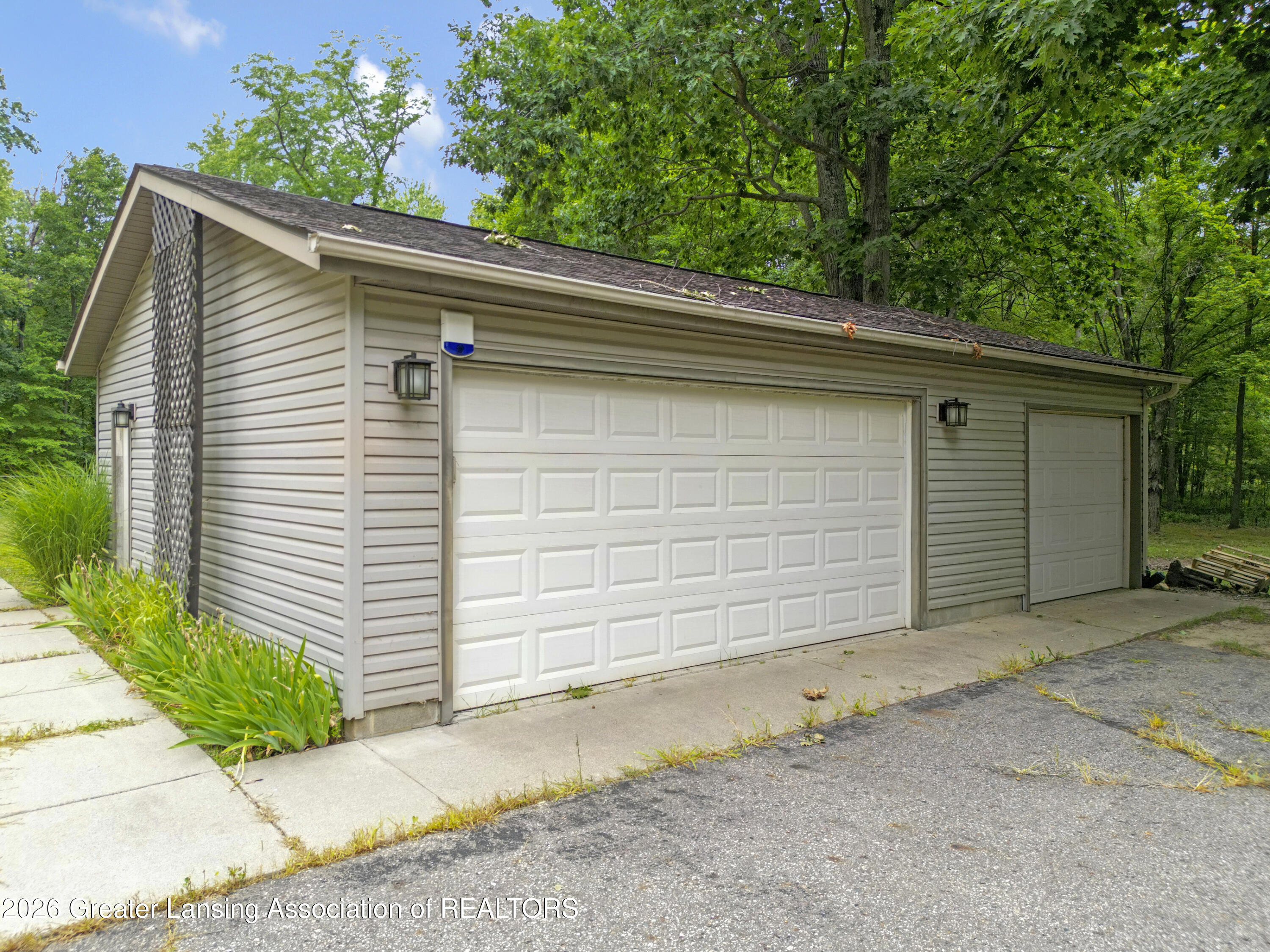 3600 Dexter Trail