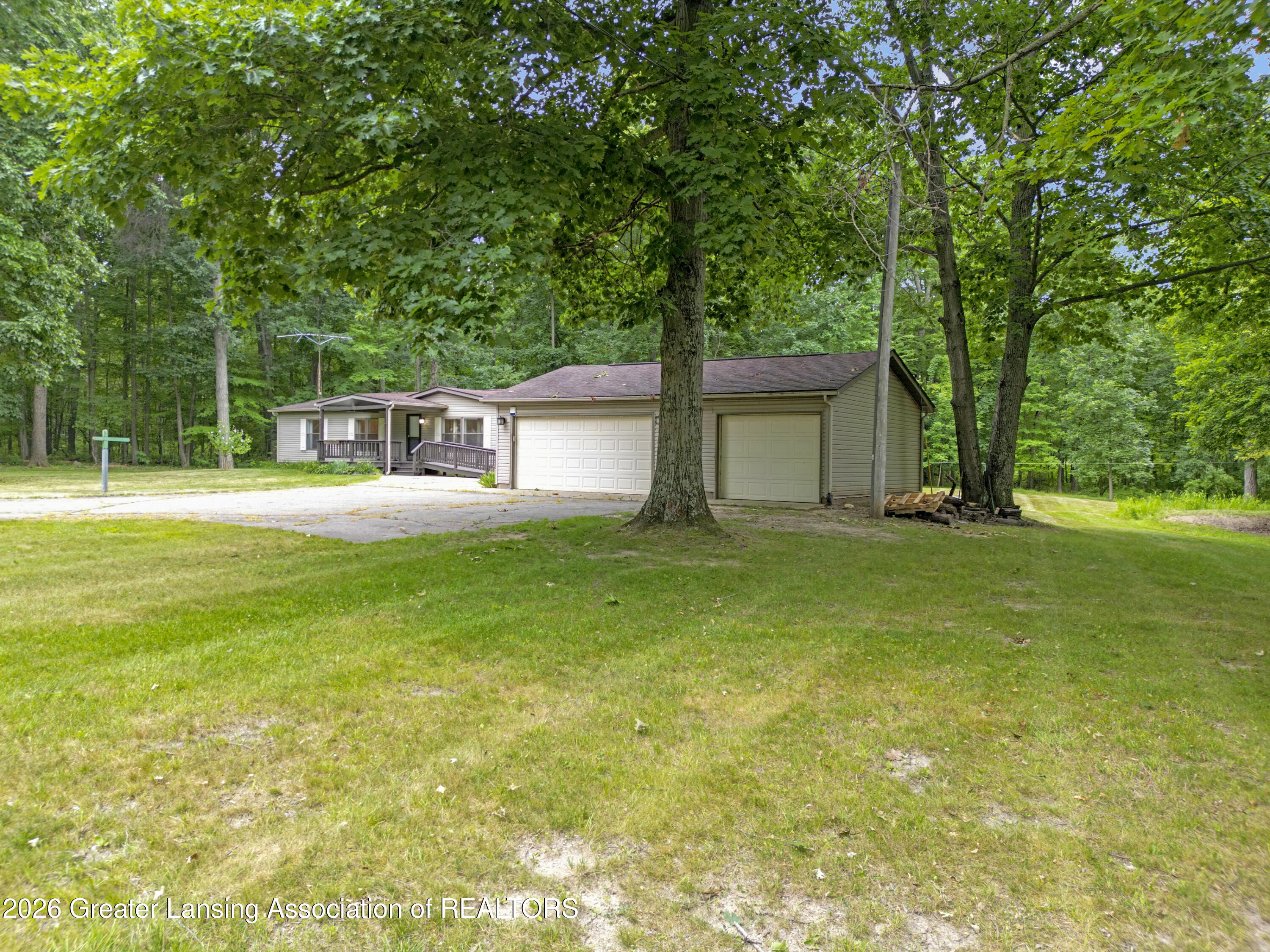 3600 Dexter Trail