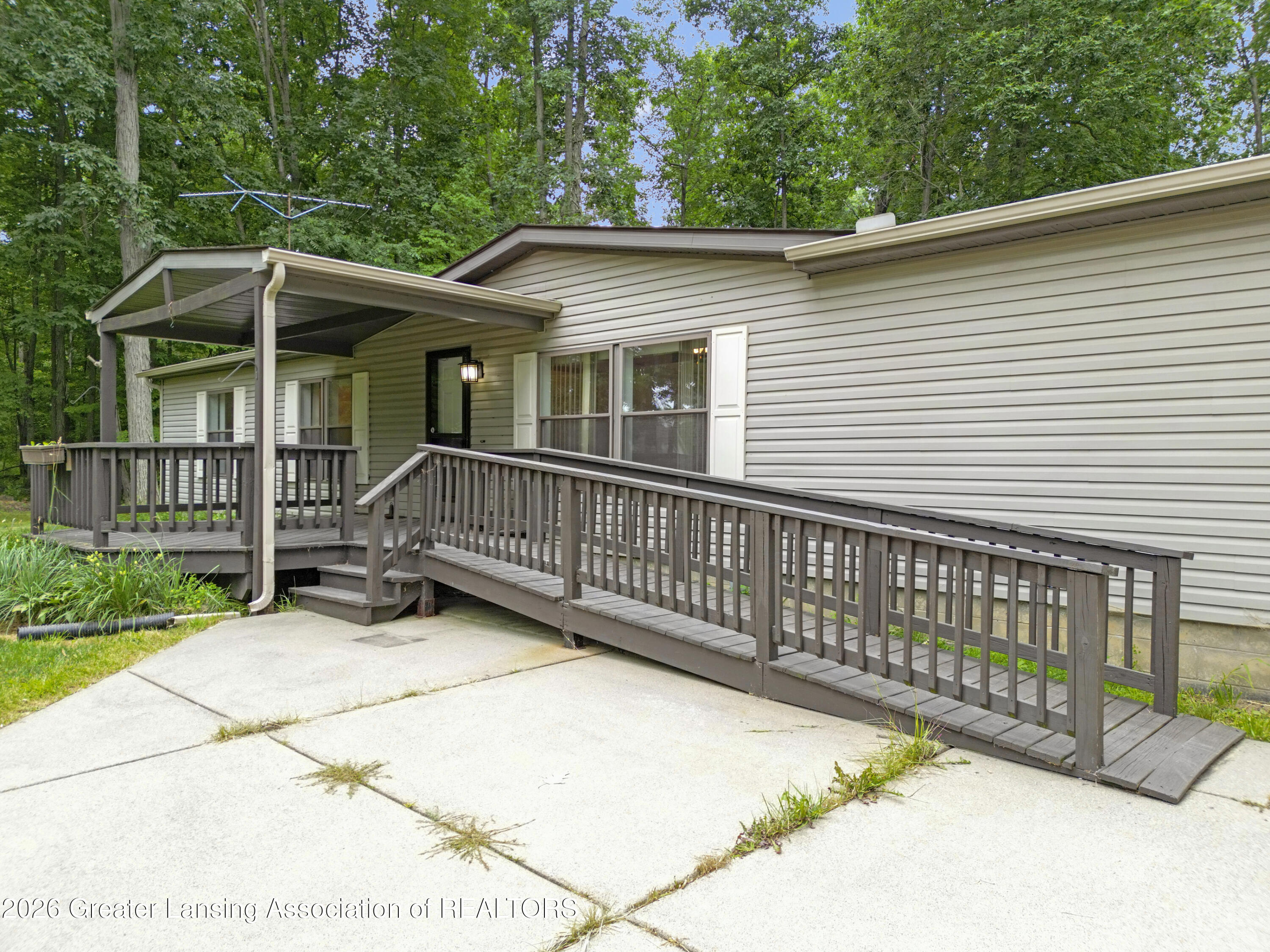 3600 Dexter Trail
