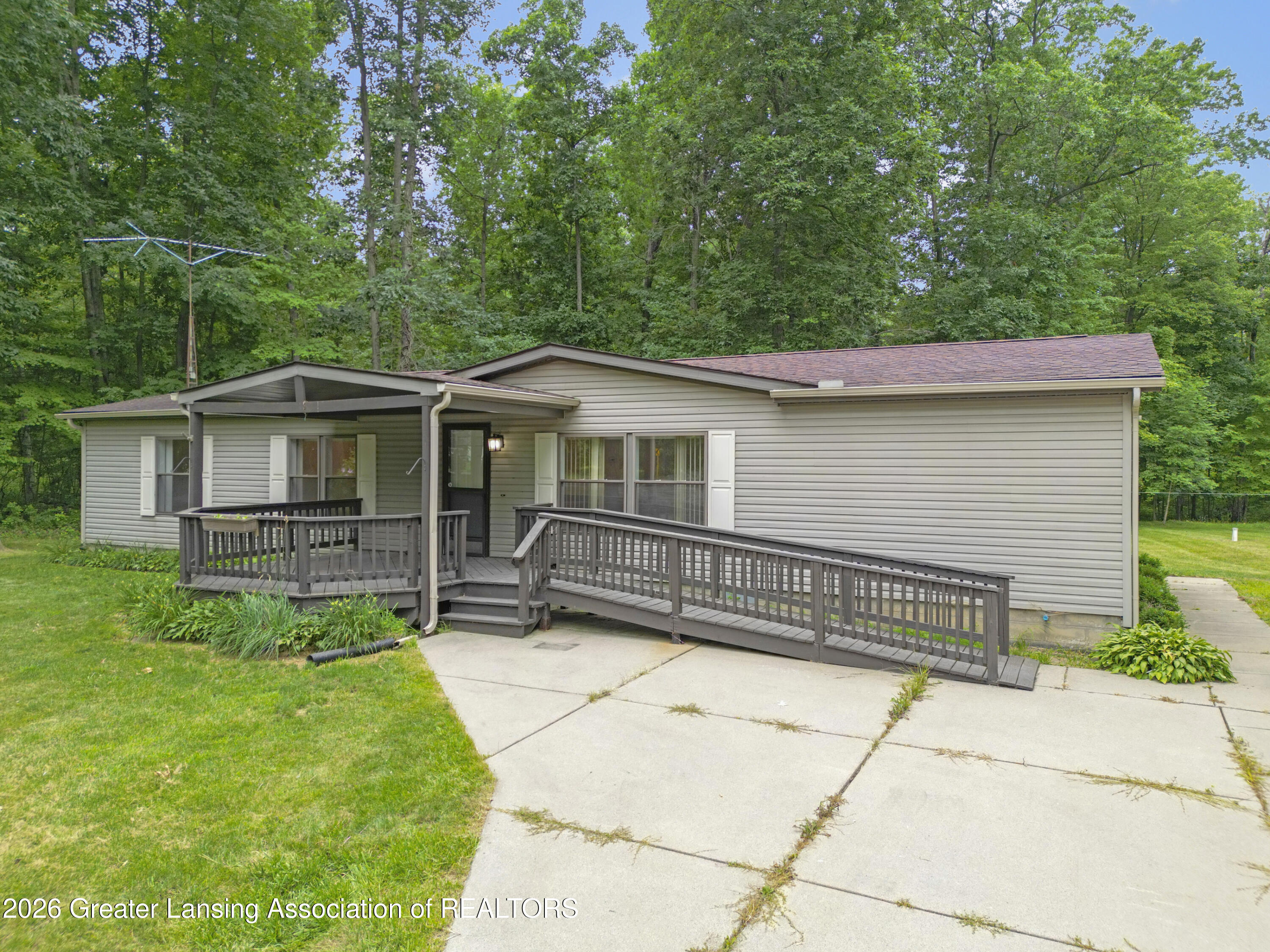 3600 Dexter Trail