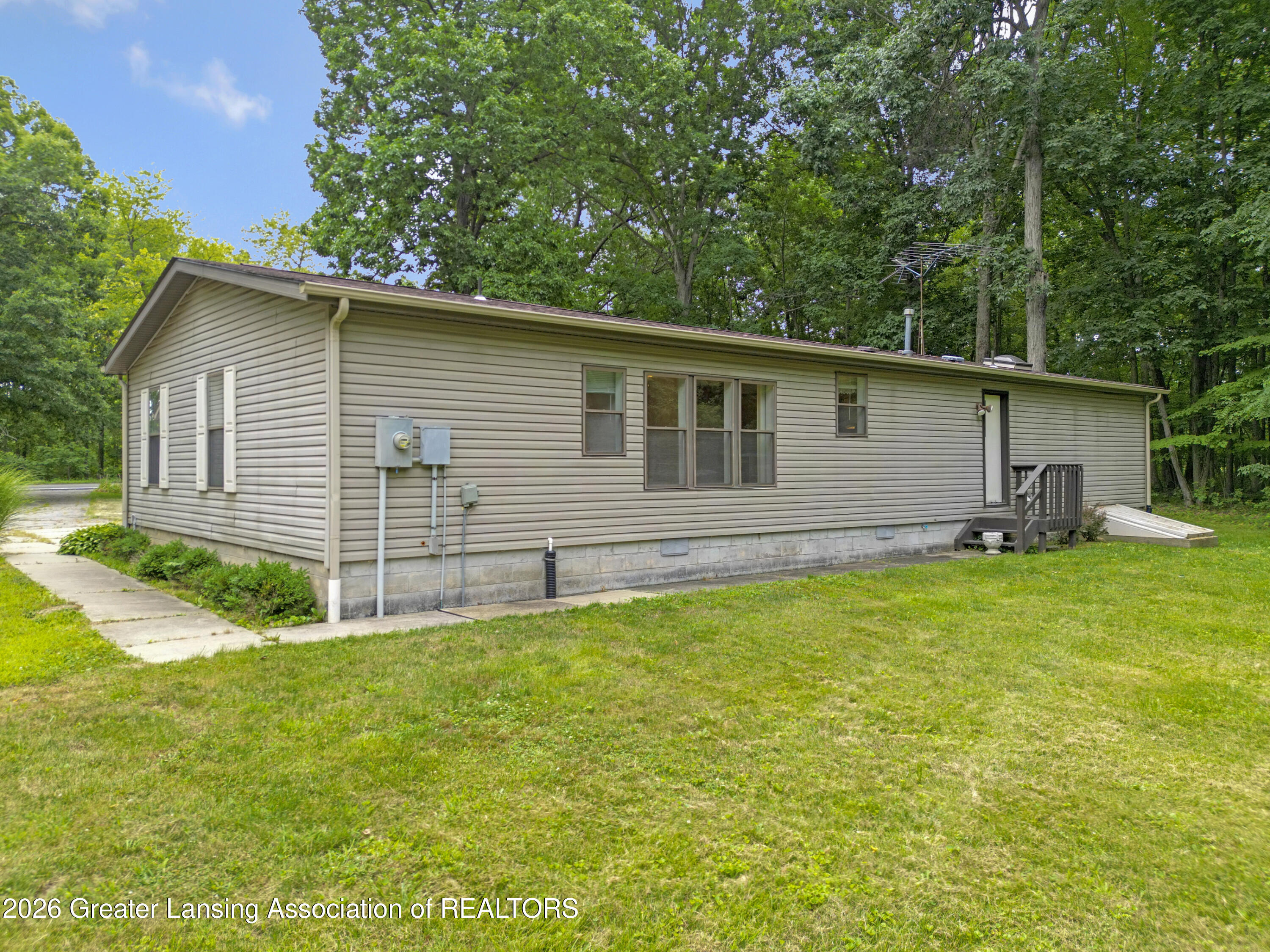 3600 Dexter Trail