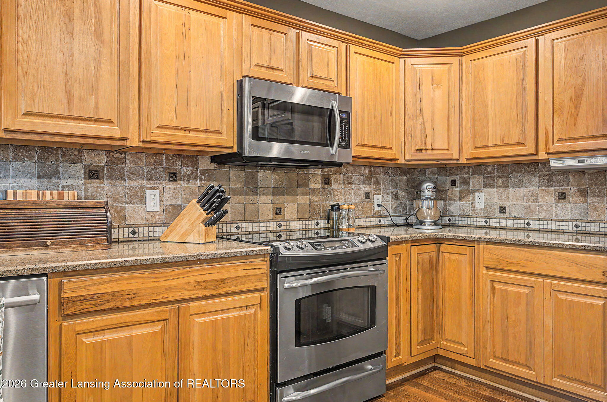 2047 Arbor Meadows Drive, DeWitt