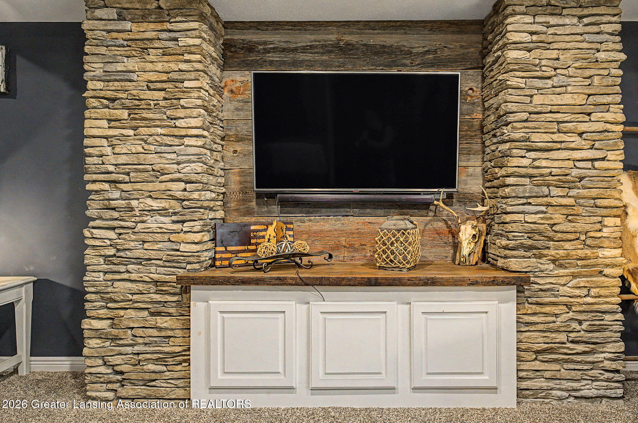 2047 Arbor Meadows Drive, DeWitt