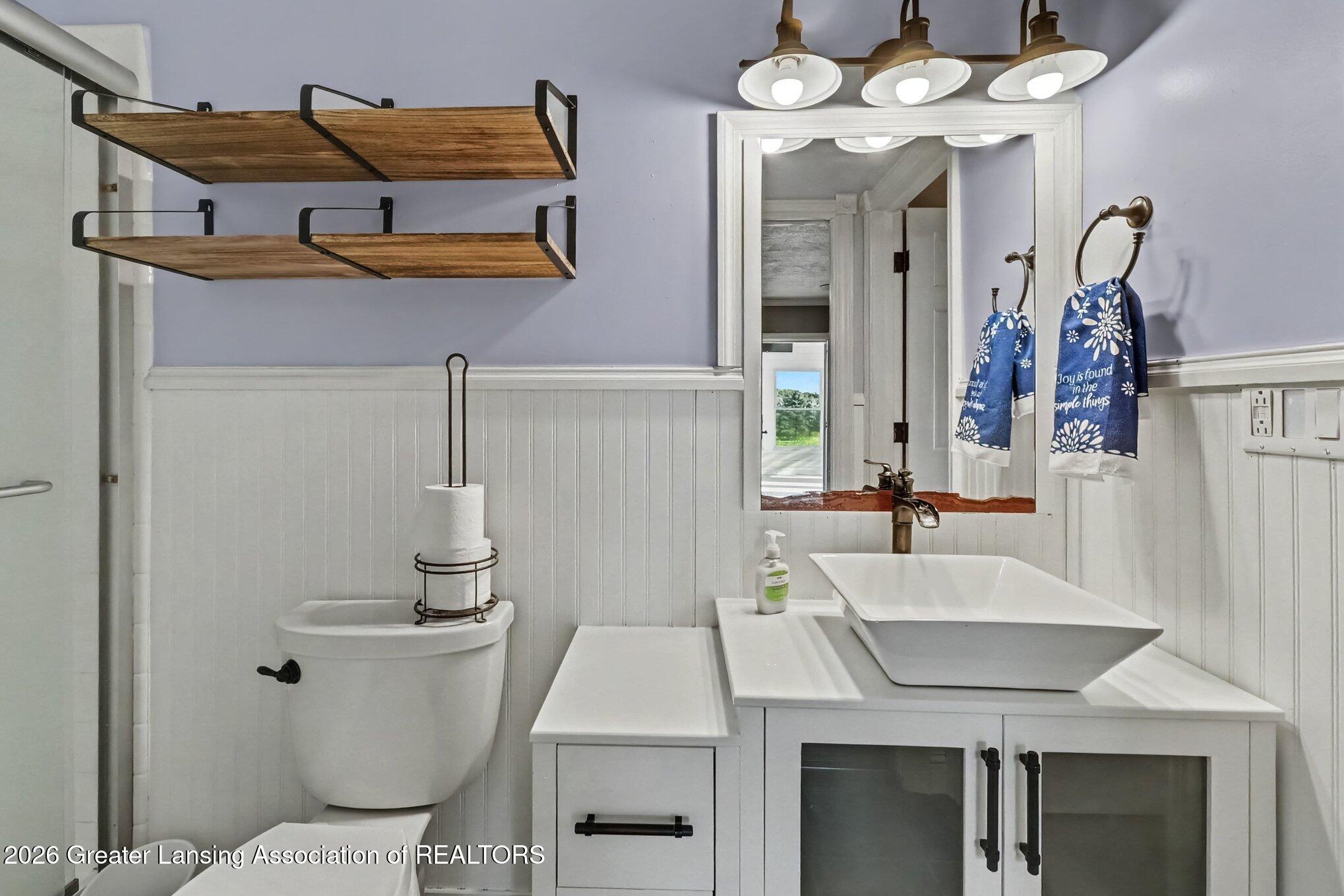 5490 W Howe Road, DeWitt