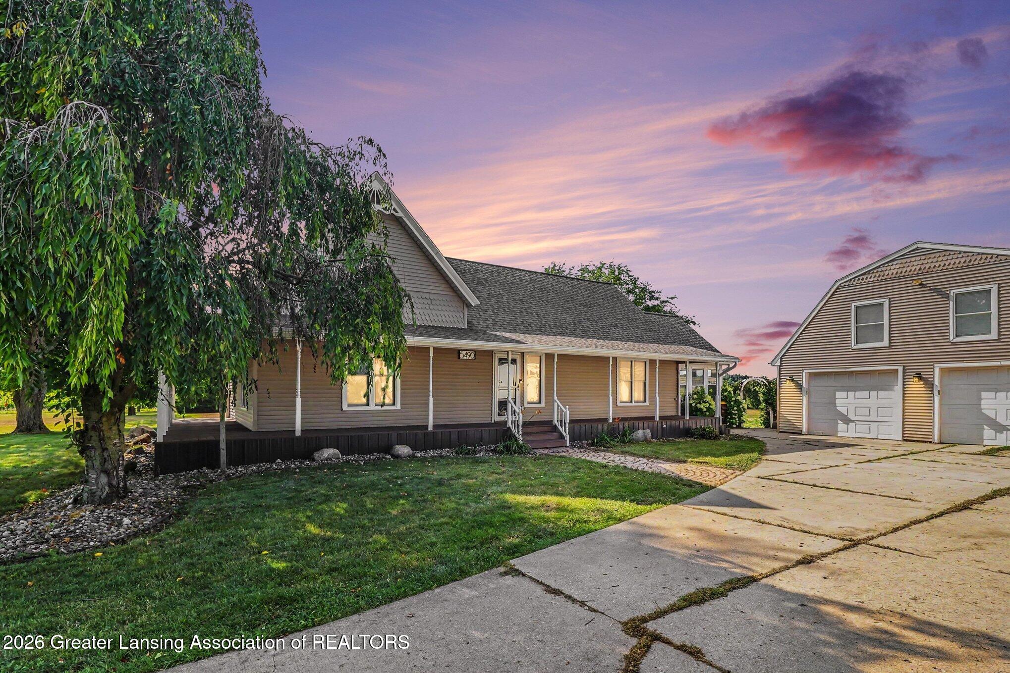 5490 W Howe Road, DeWitt