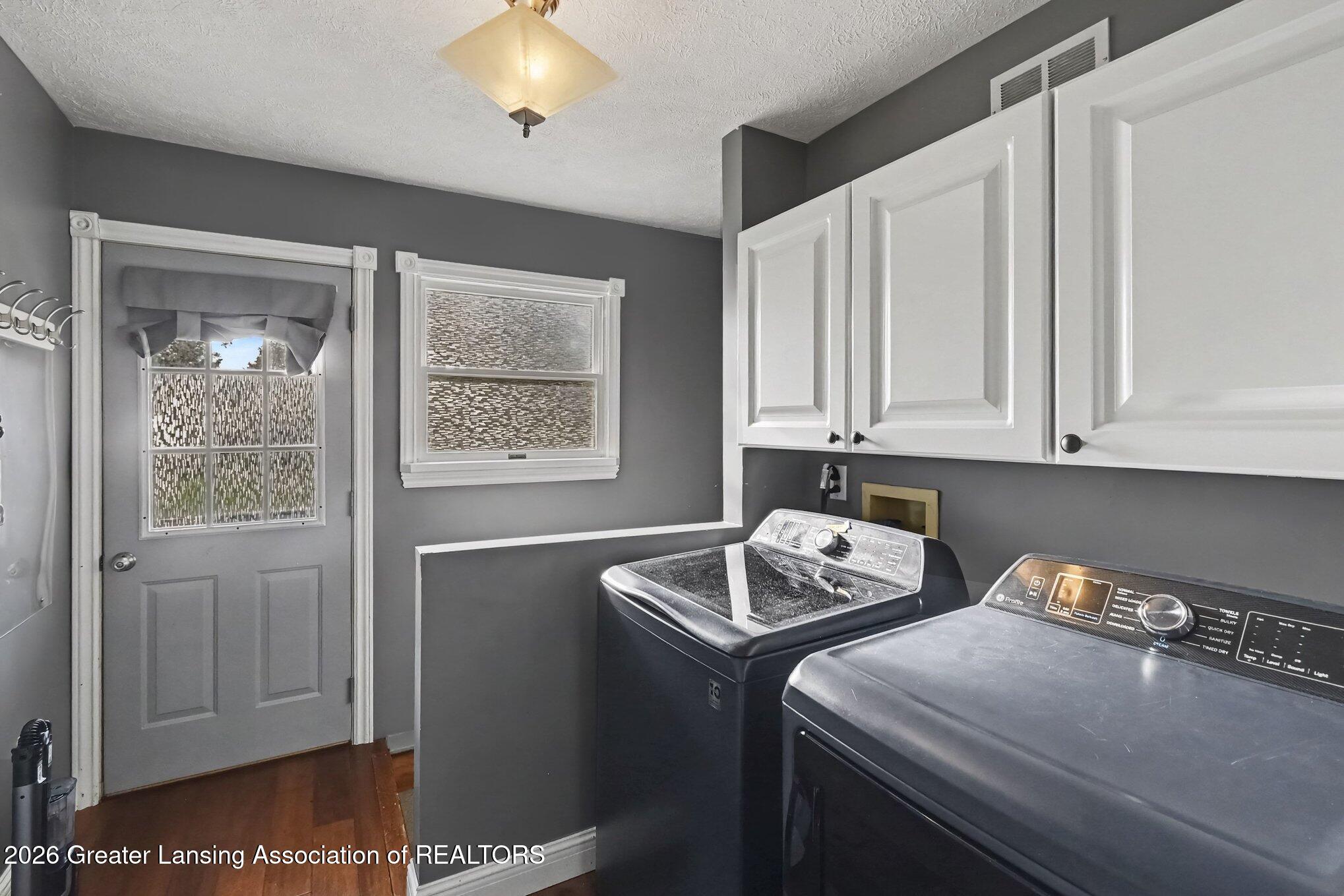 5490 W Howe Road, DeWitt