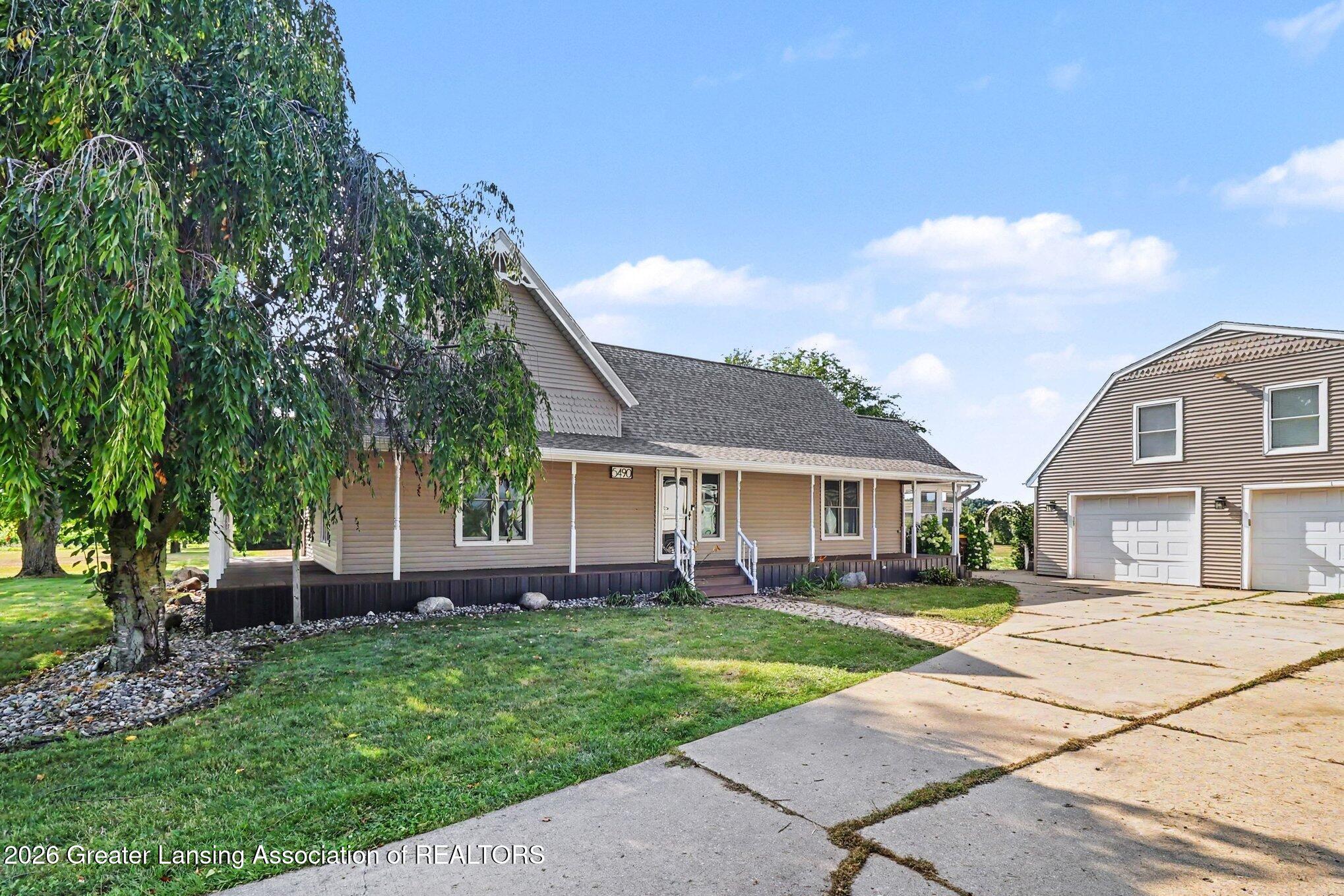 5490 W Howe Road, DeWitt