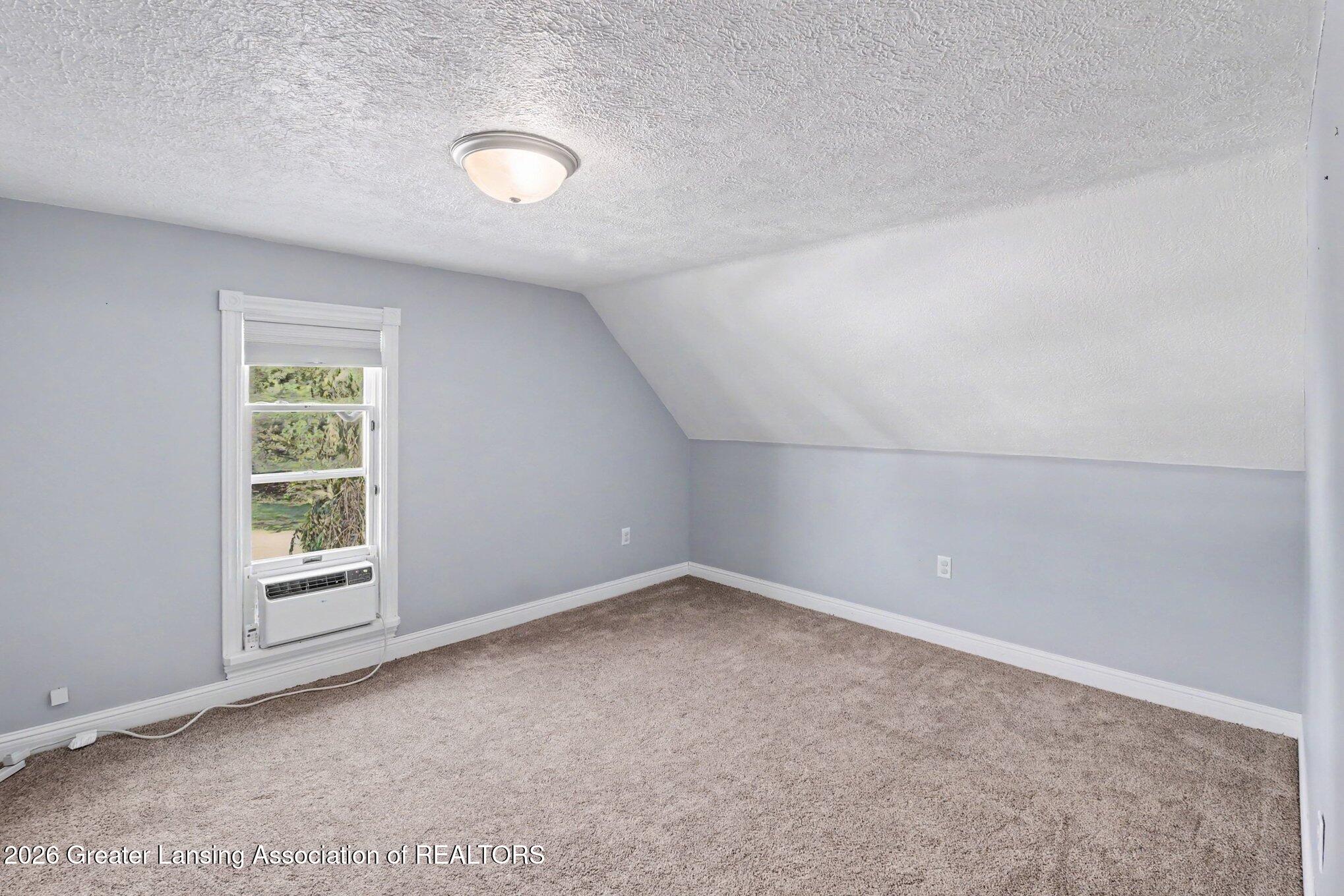 5490 W Howe Road, DeWitt