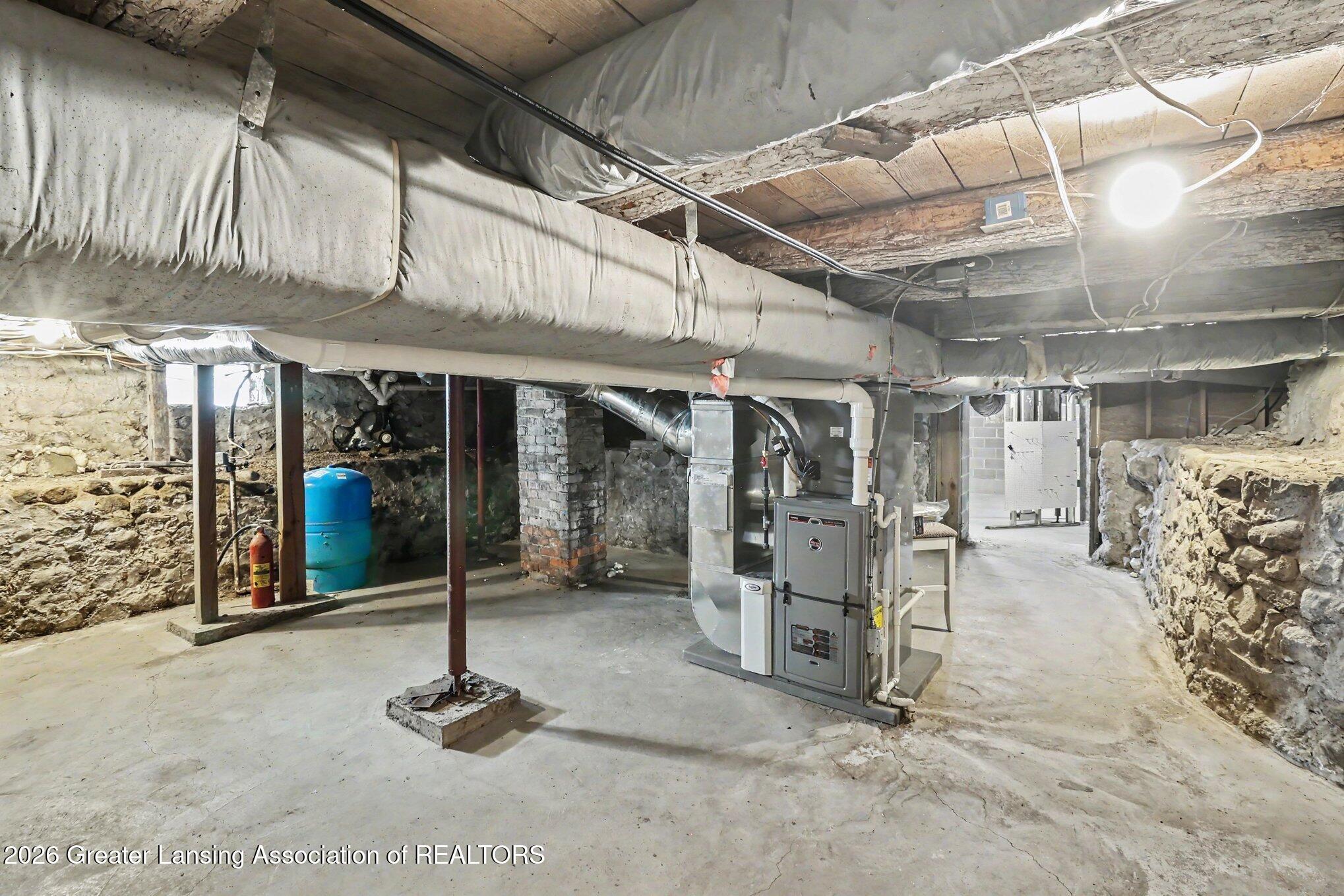 5490 W Howe Road, DeWitt