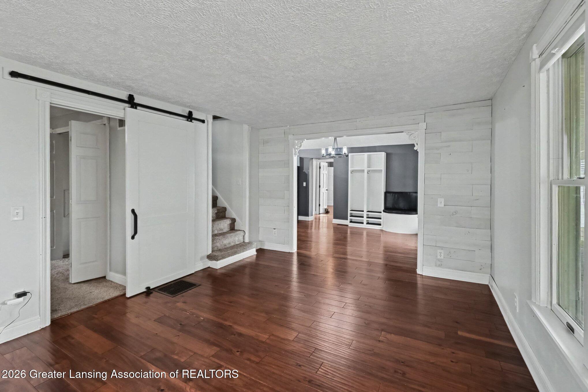 5490 W Howe Road, DeWitt