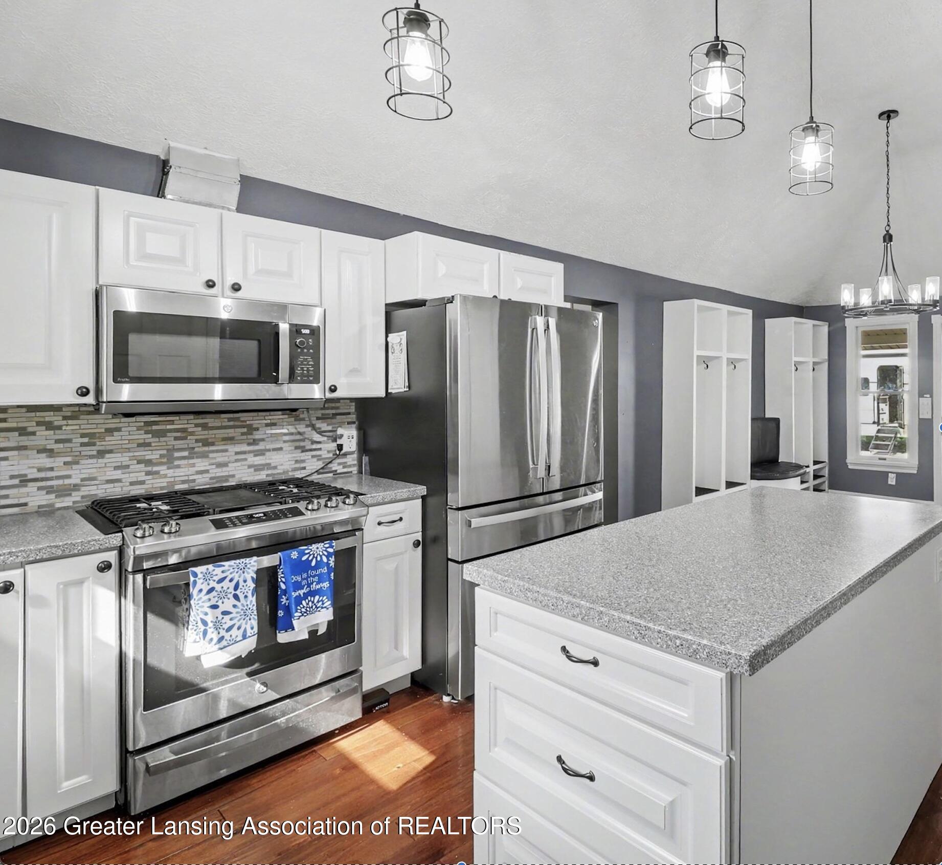 5490 W Howe Road, DeWitt