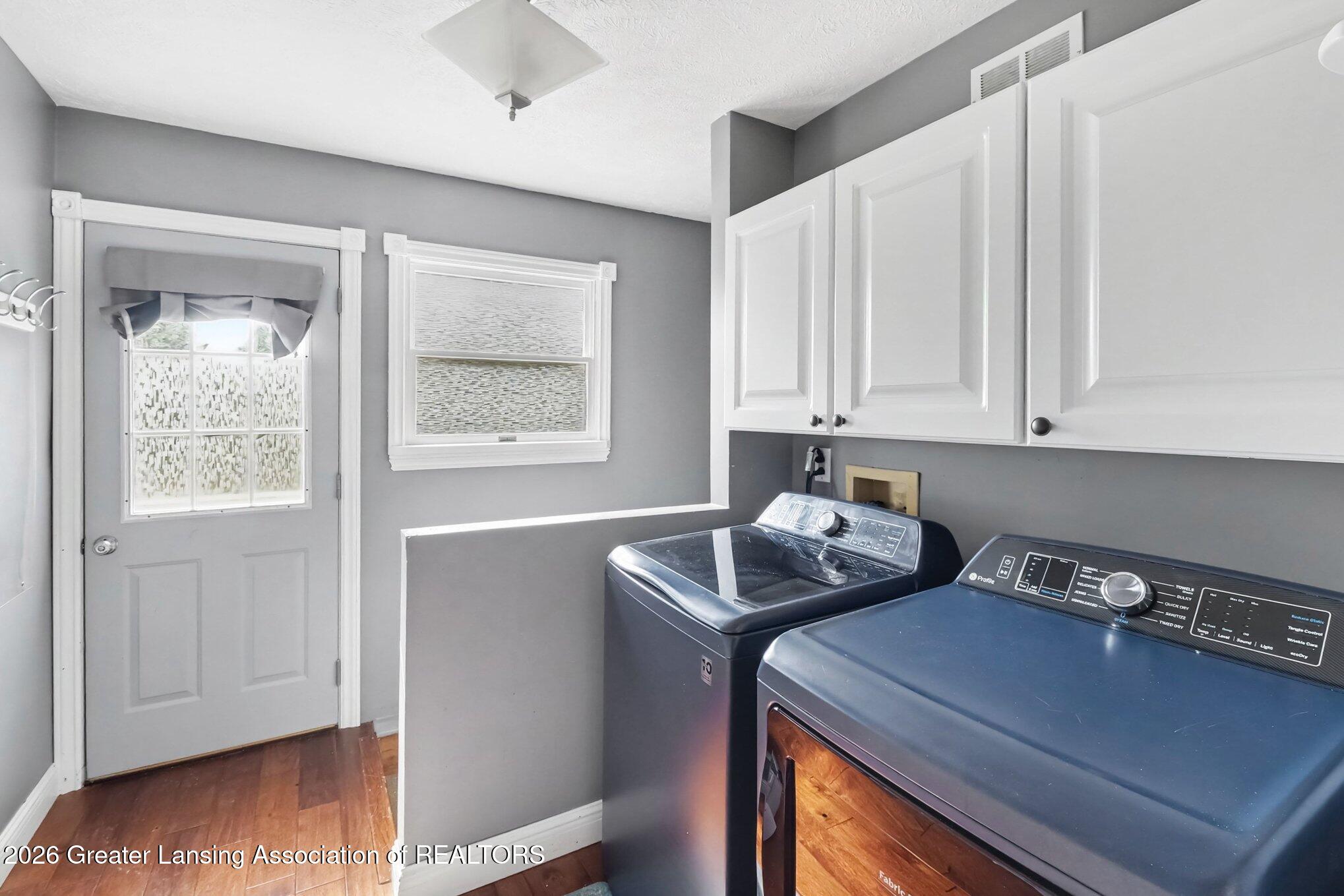 5490 W Howe Road, DeWitt