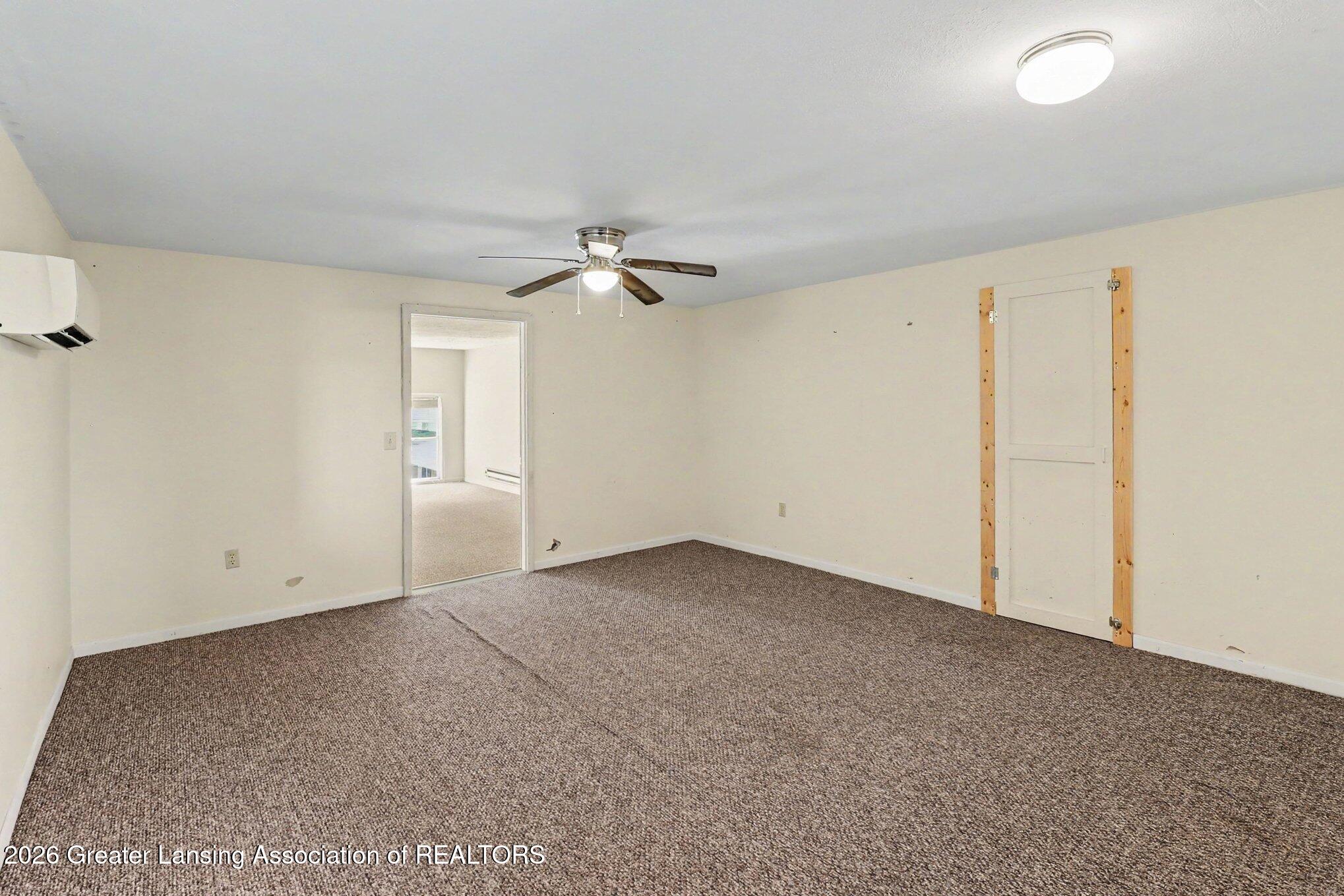 5490 W Howe Road, DeWitt