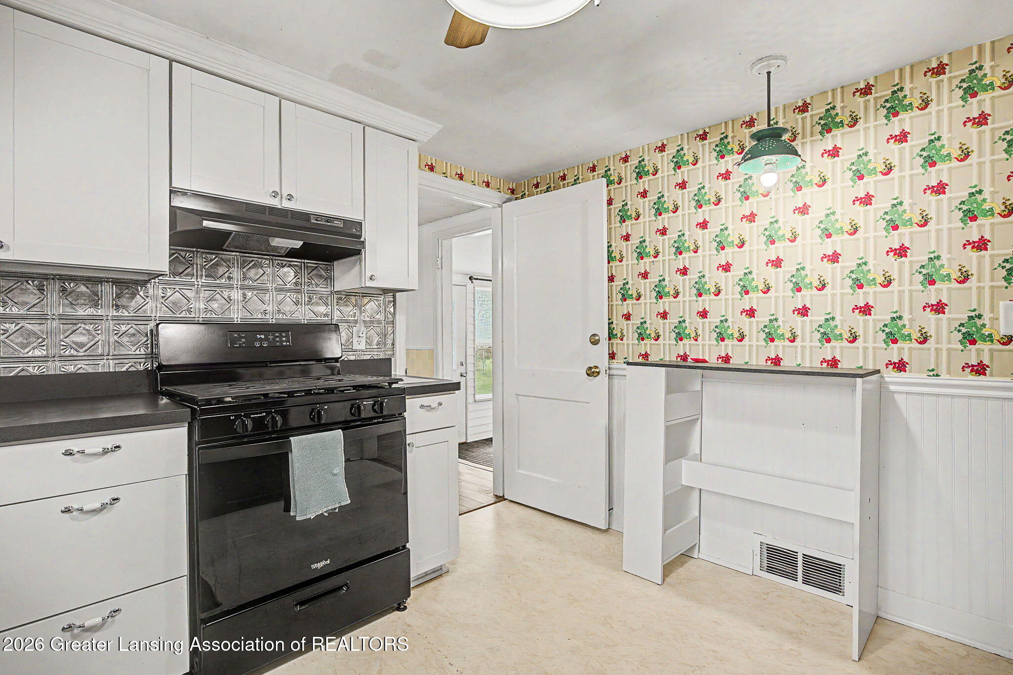 705 Ridgewood Avenue