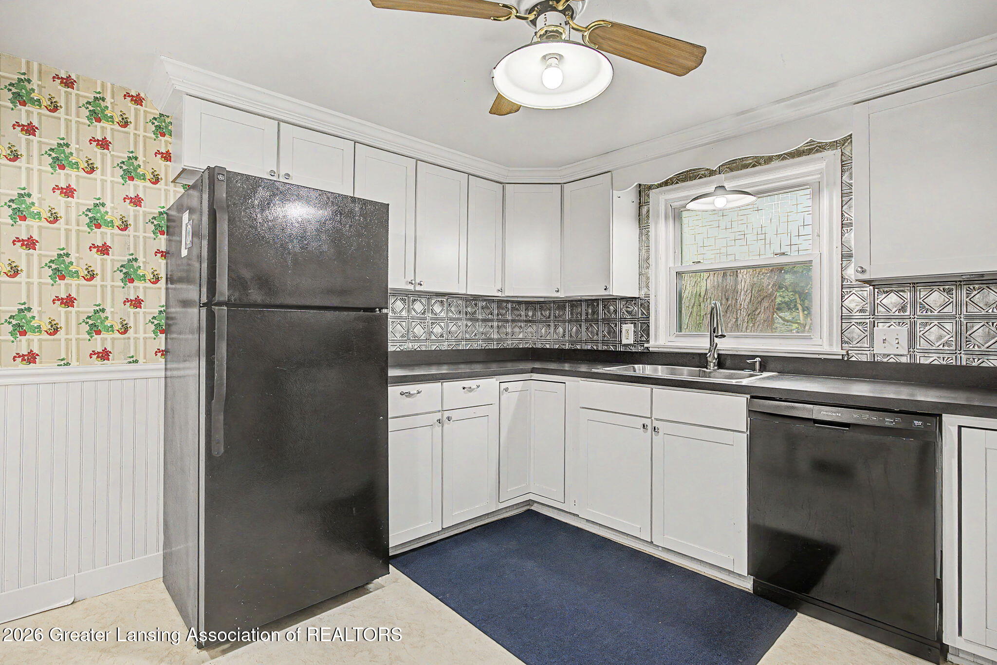 705 Ridgewood Avenue