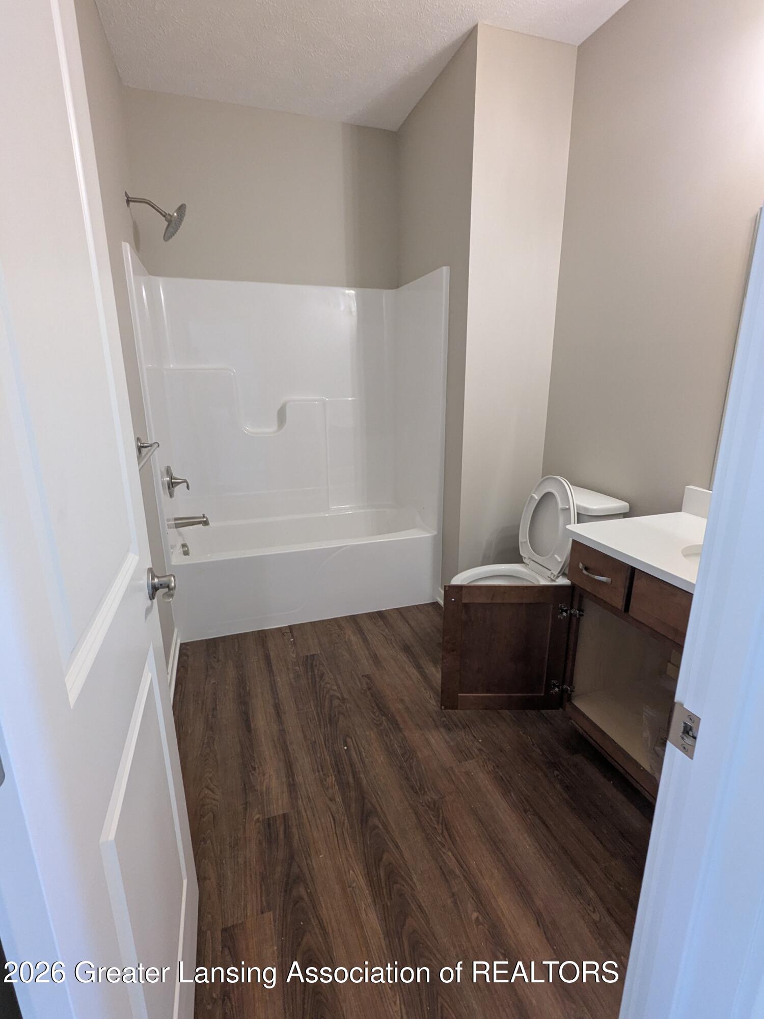 14080 Pristine Court, DeWitt