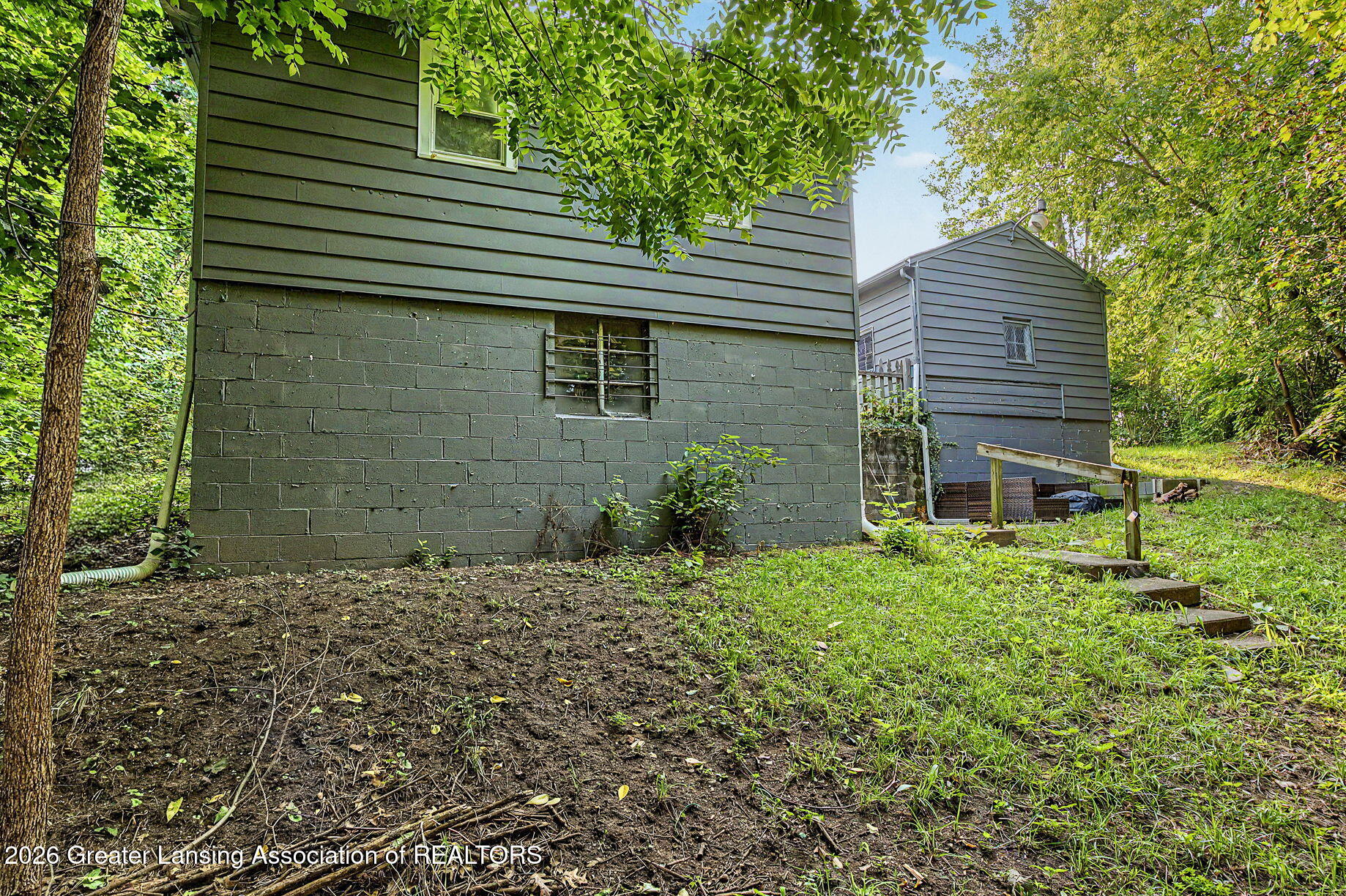 1118 Mccullough Street