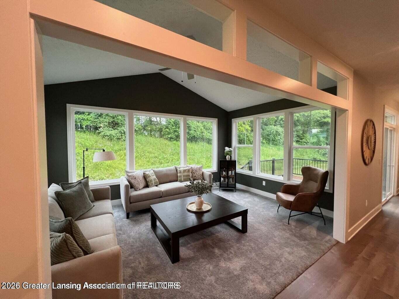 6097 Southridge Road