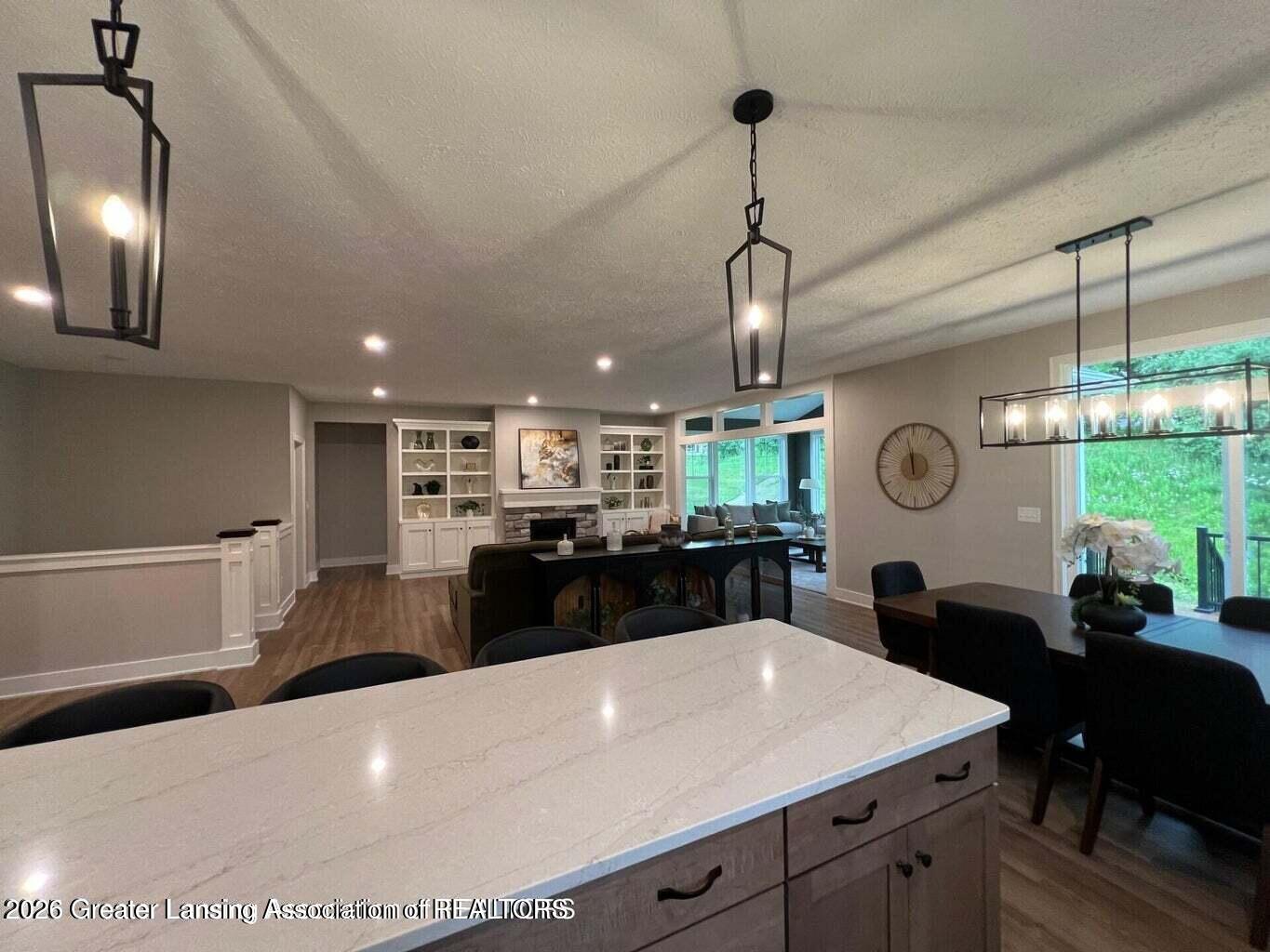 6097 Southridge Road