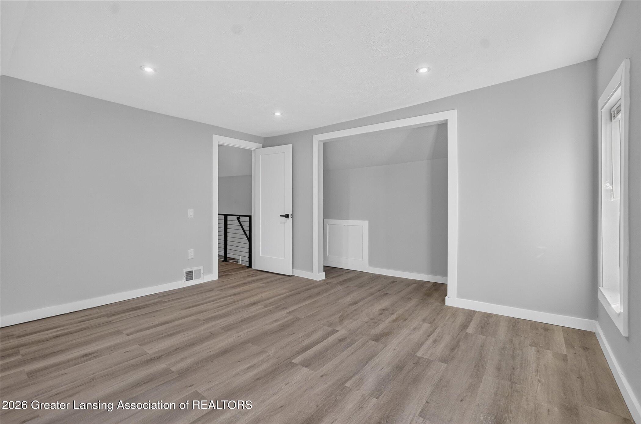 1506 Holt Road