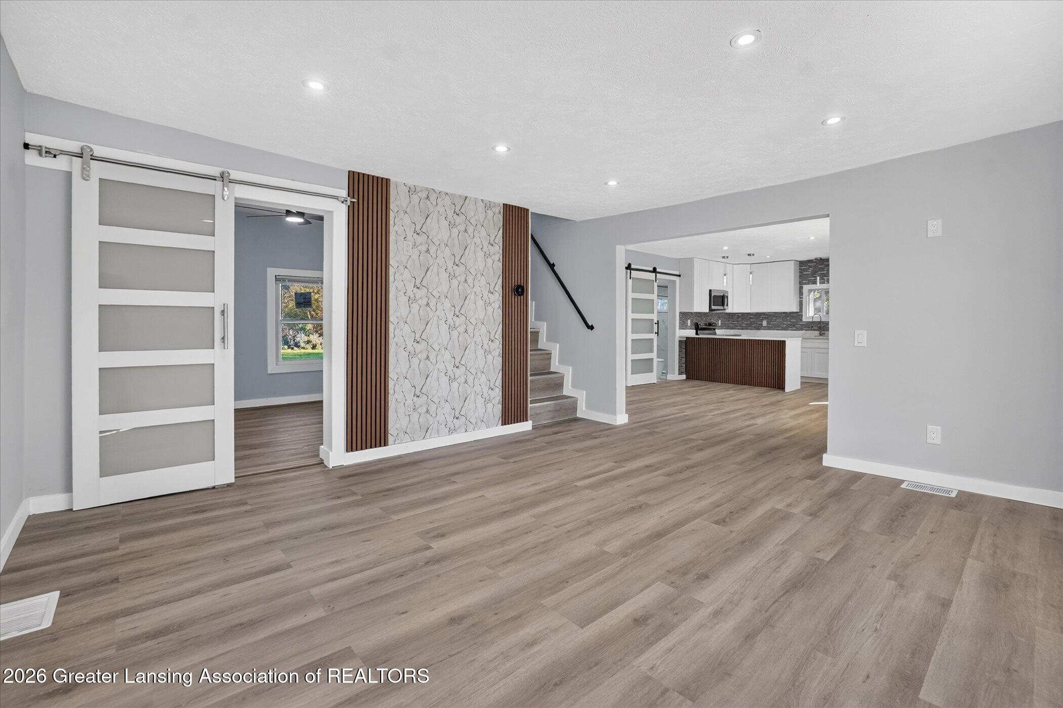 1506 Holt Road