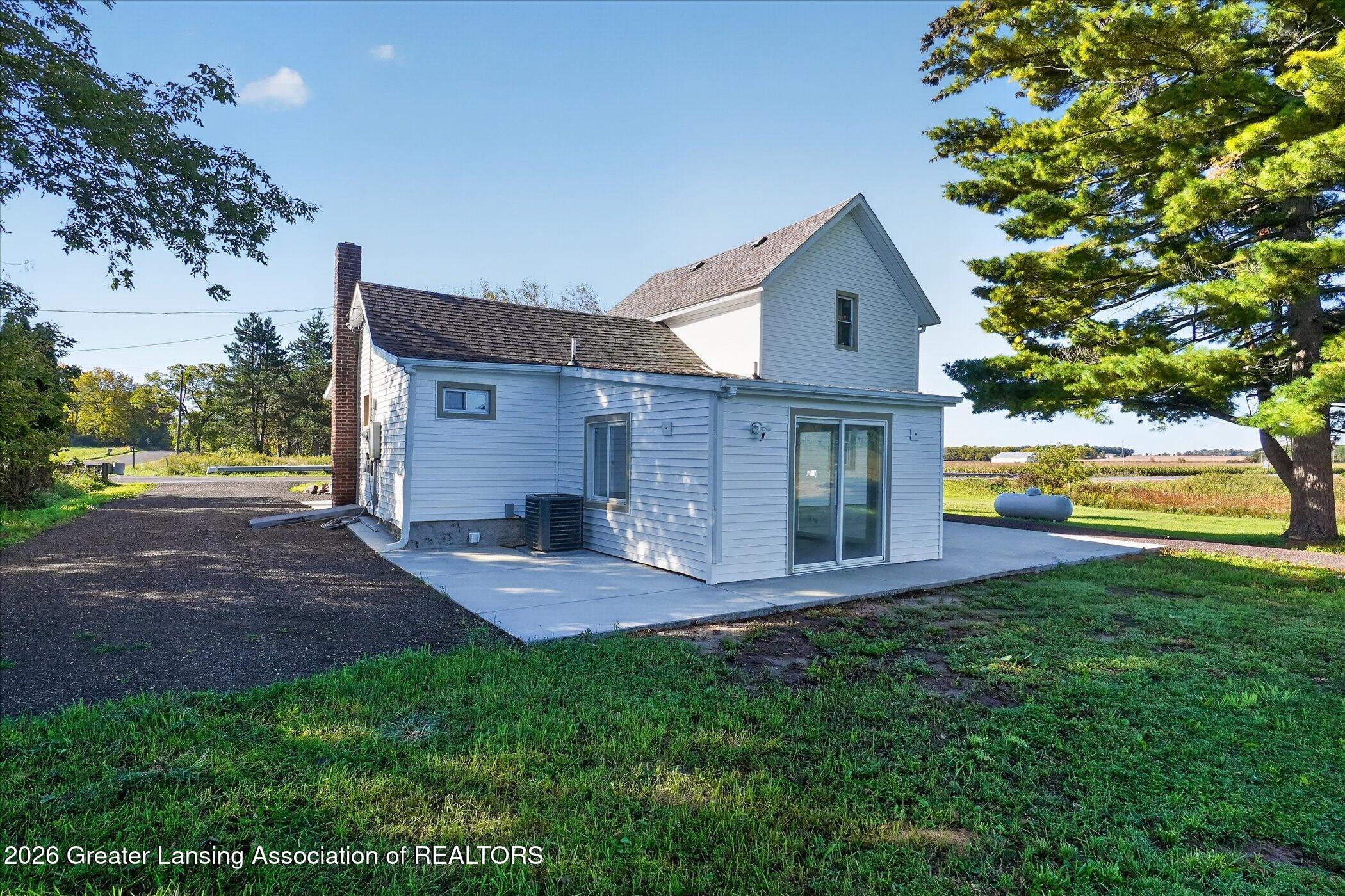 1506 Holt Road