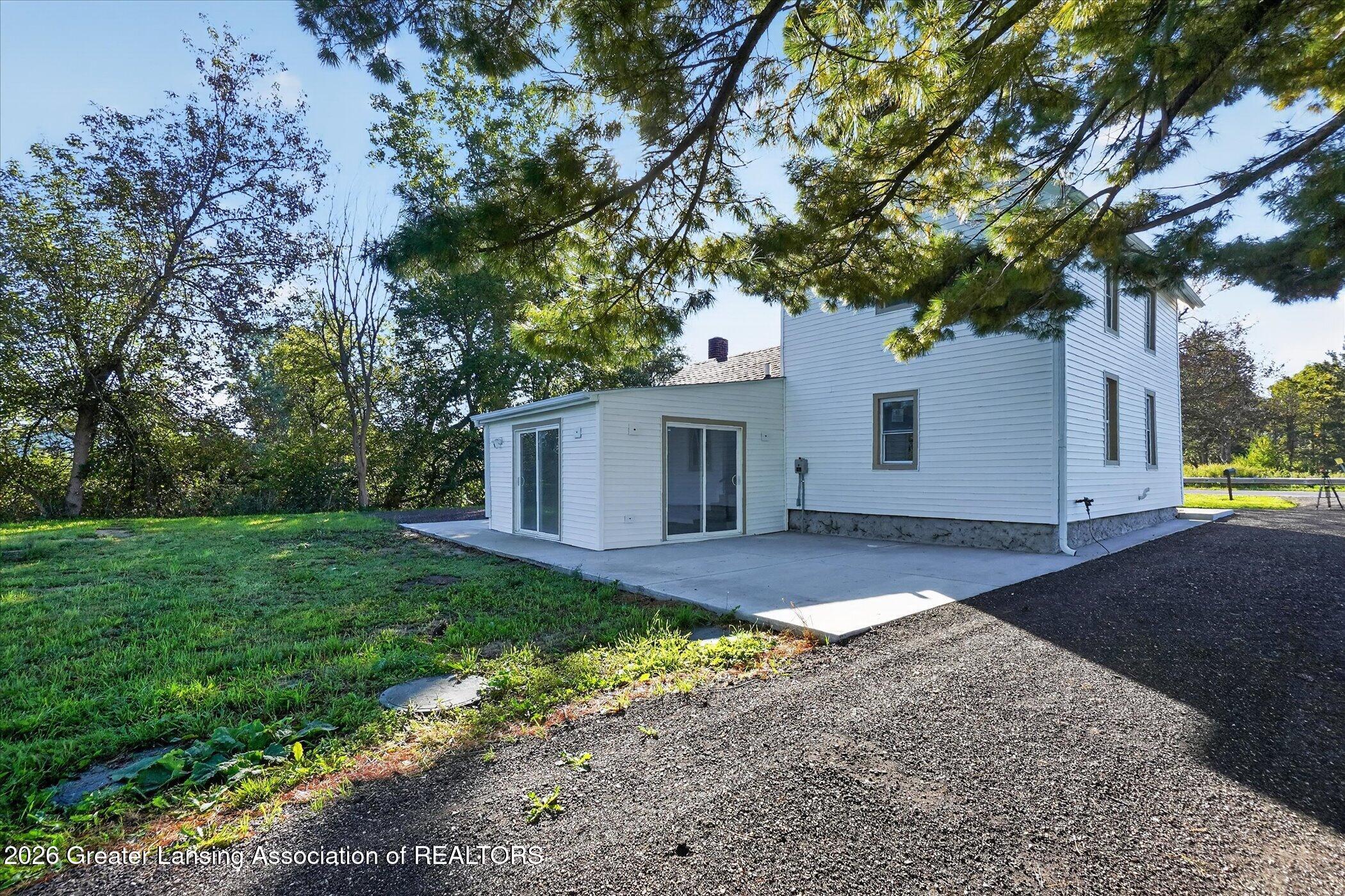 1506 Holt Road