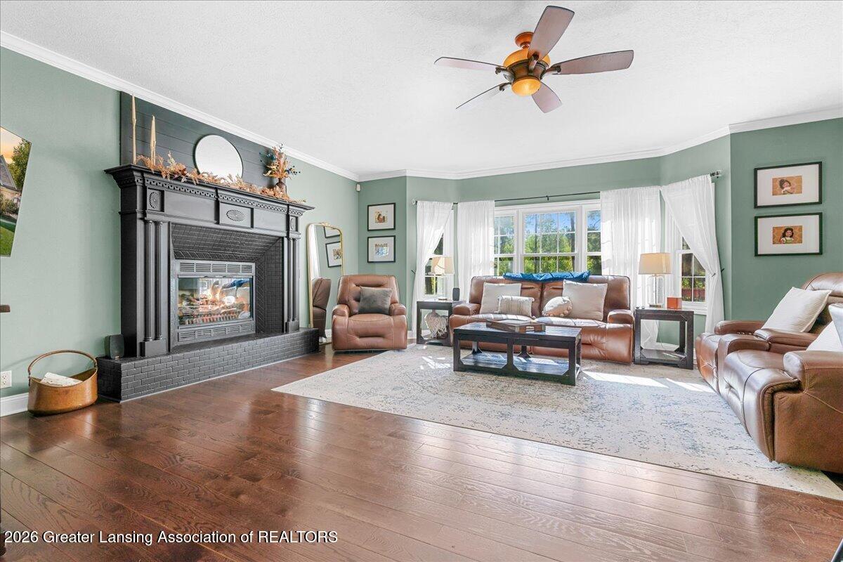 6149 Old River Trail