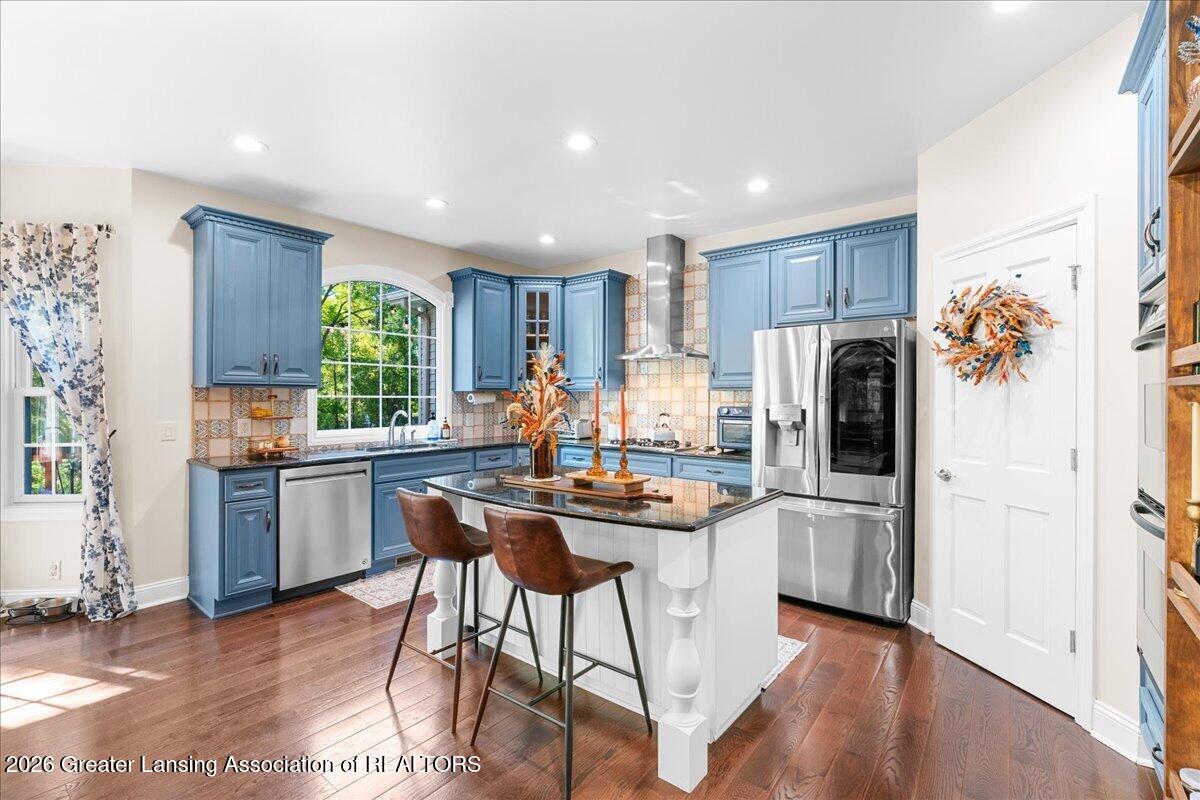 6149 Old River Trail