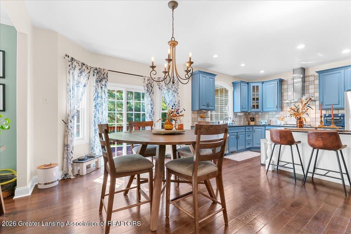 6149 Old River Trail