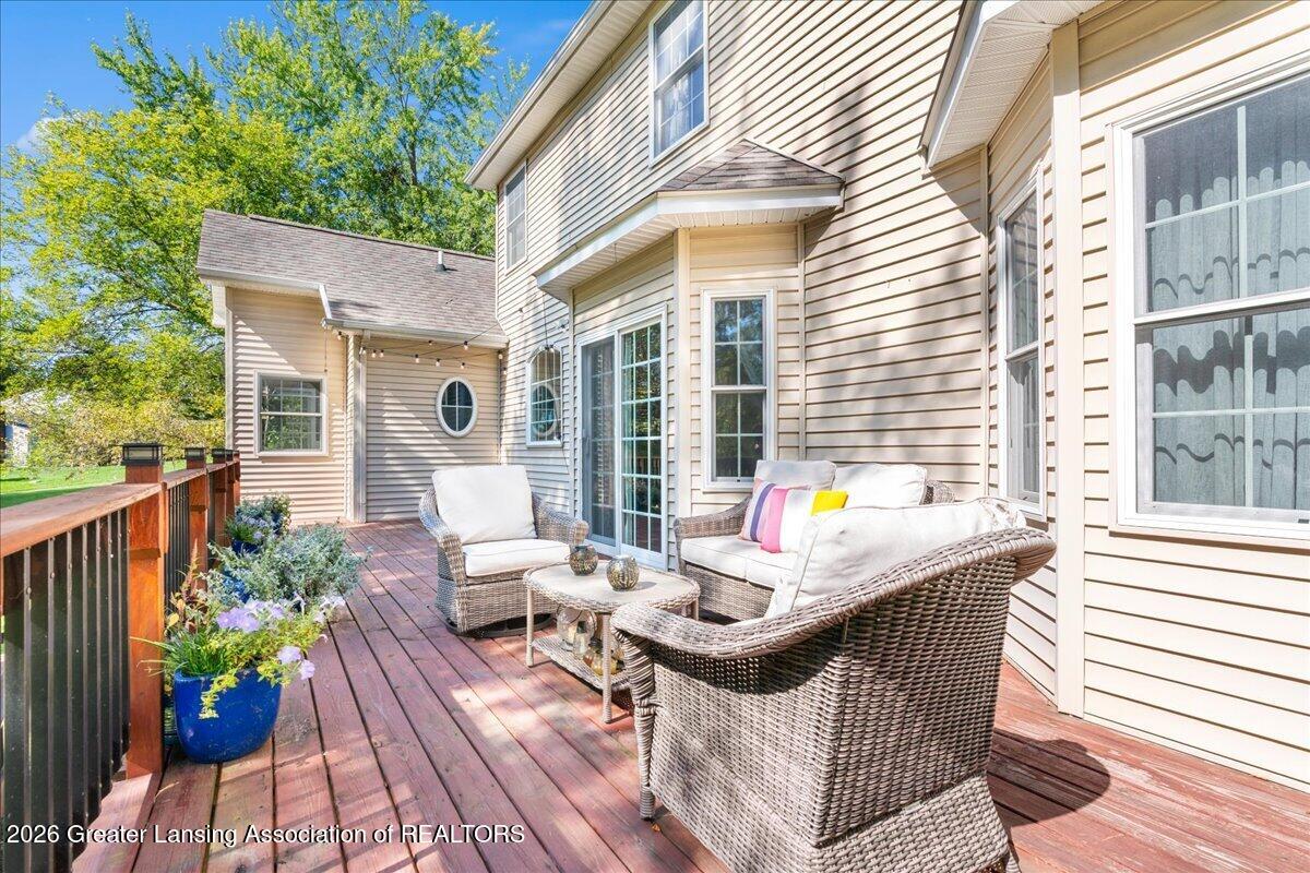 6149 Old River Trail
