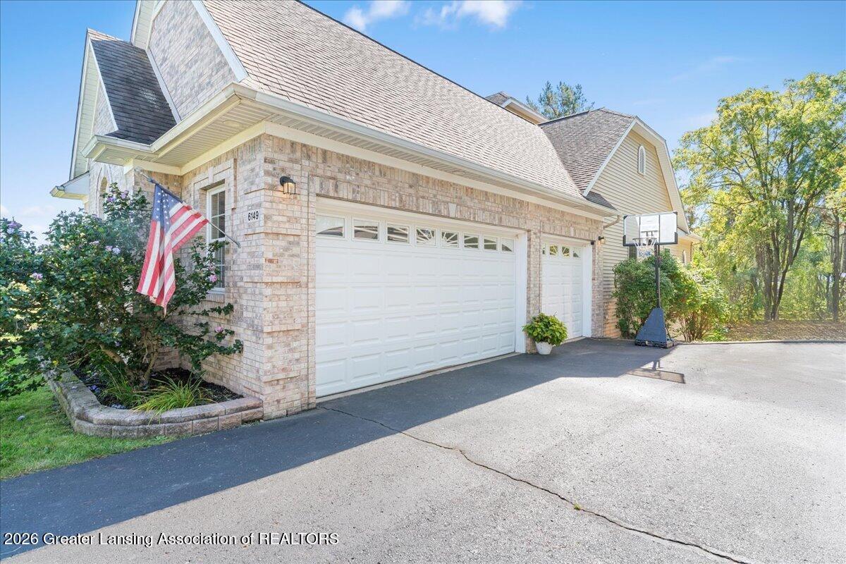 6149 Old River Trail