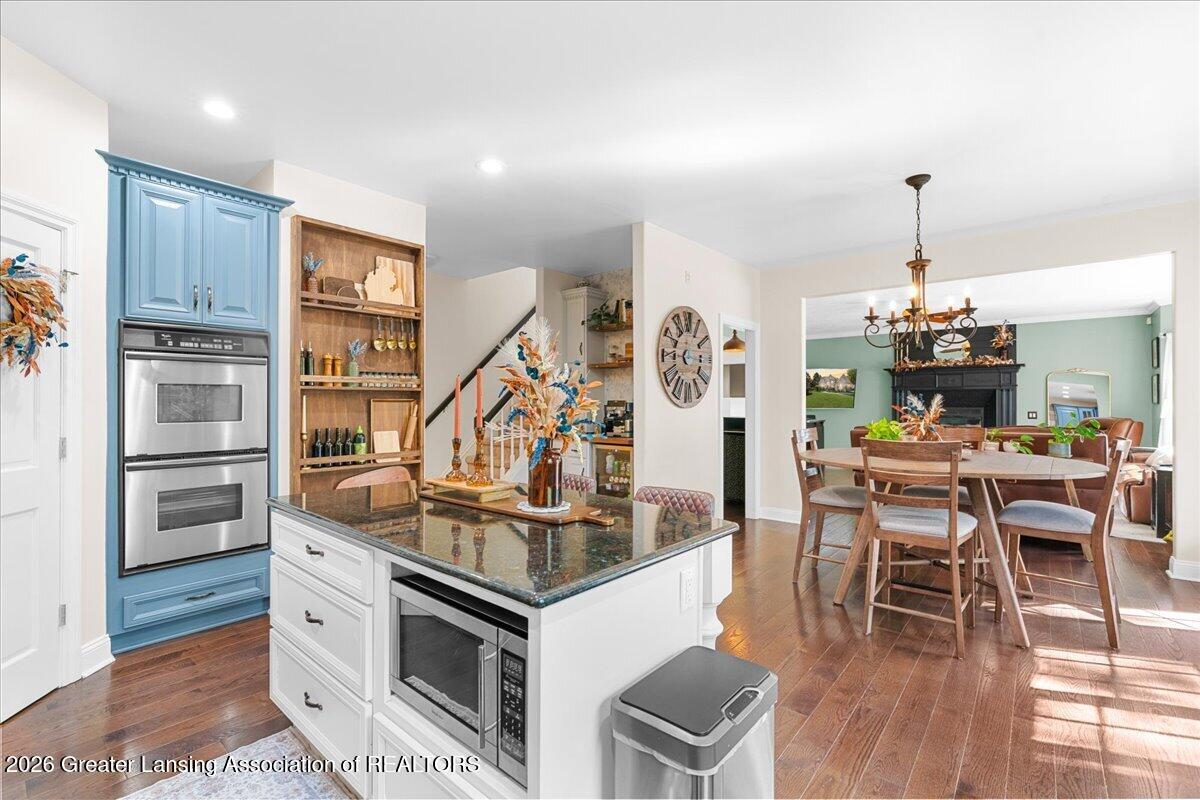 6149 Old River Trail