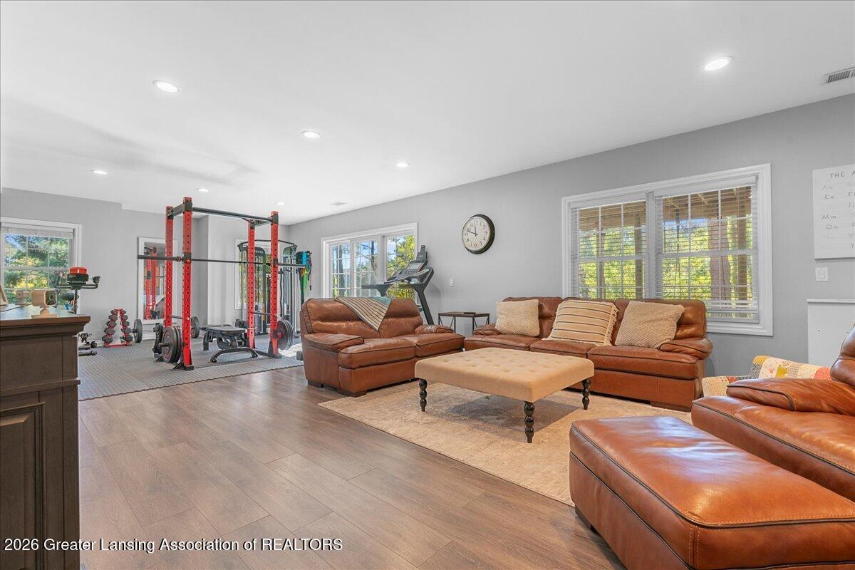 6149 Old River Trail