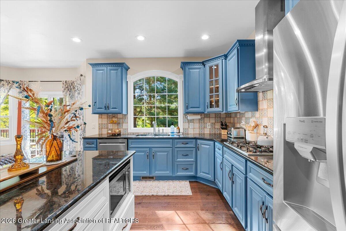 6149 Old River Trail