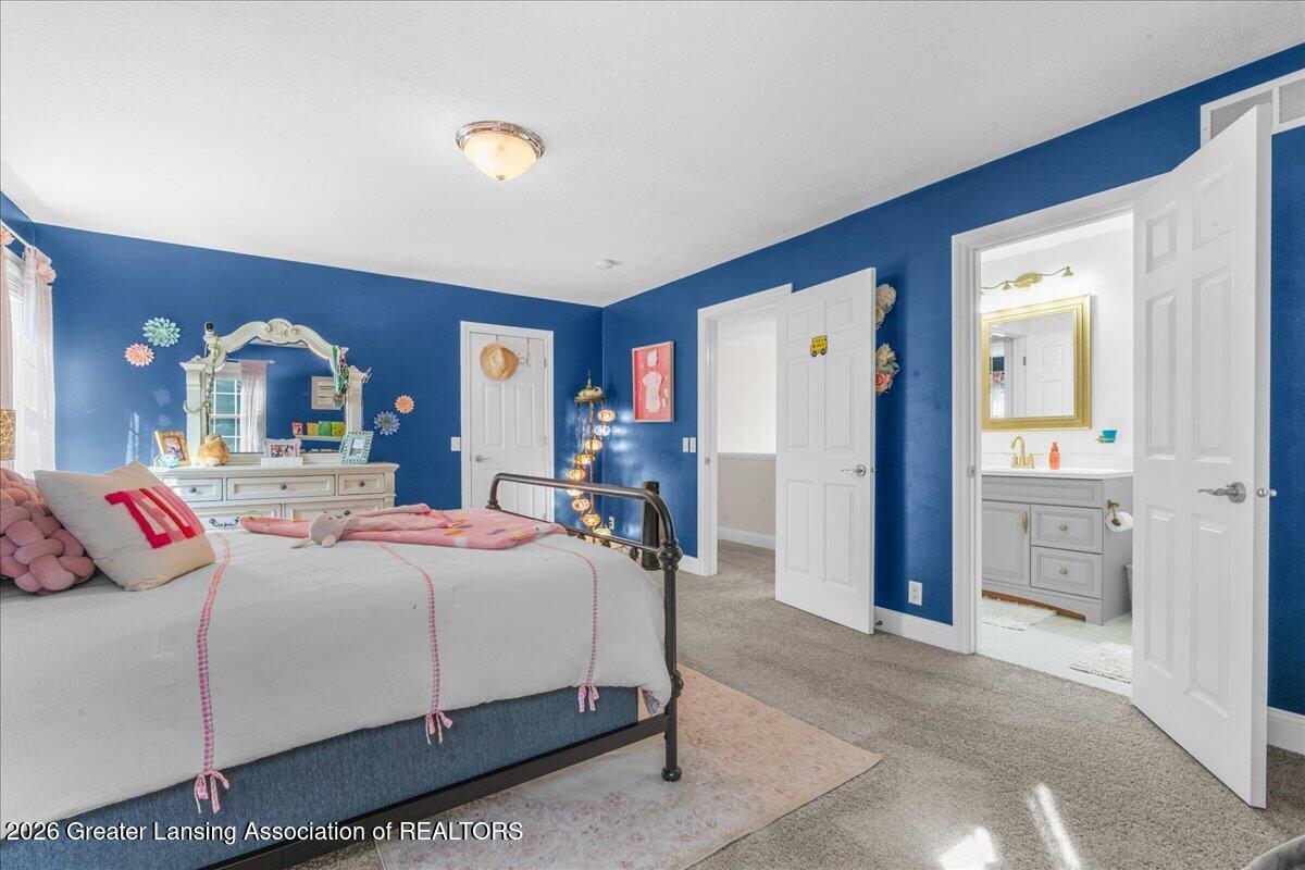 6149 Old River Trail