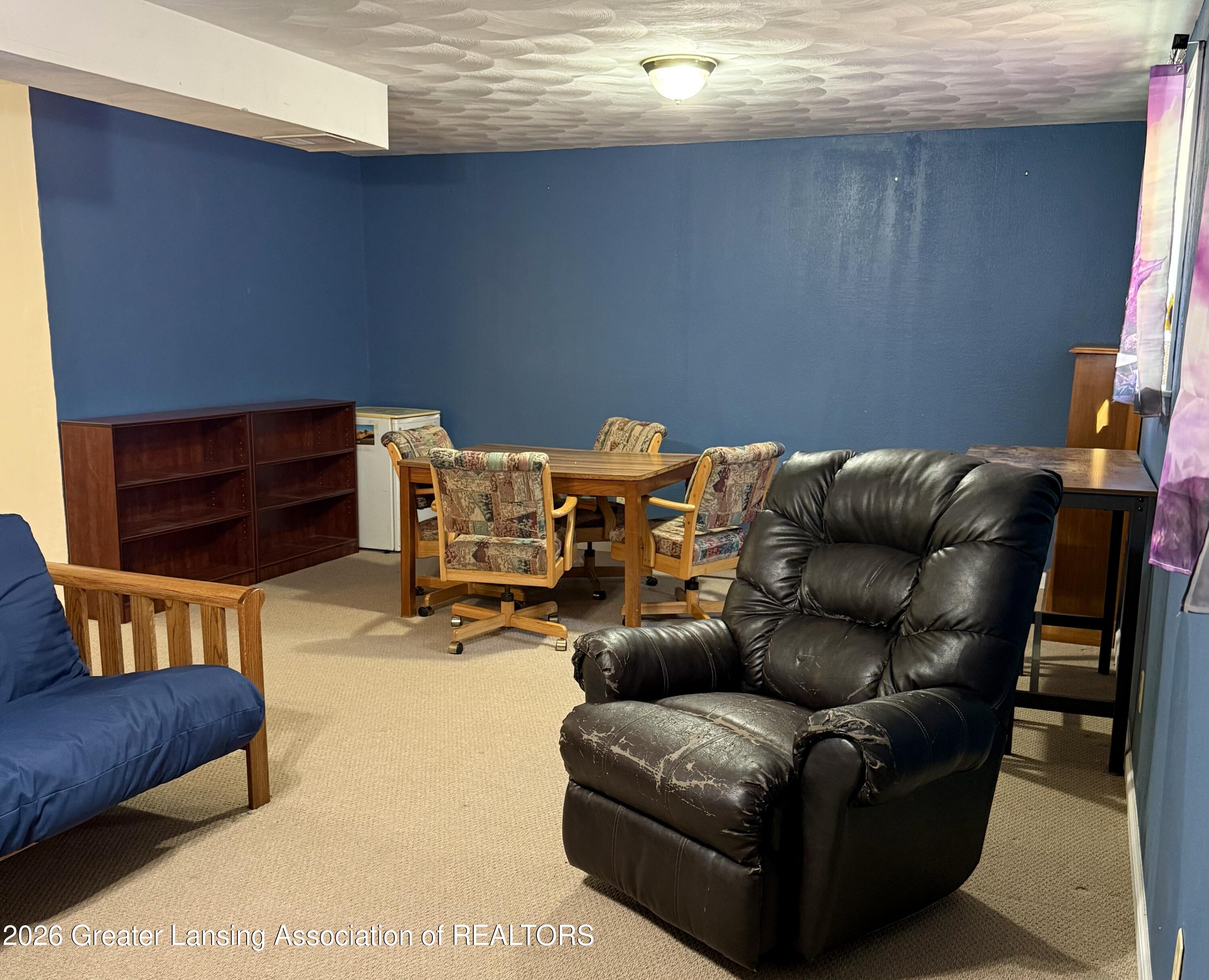 2654 Renfrew Way