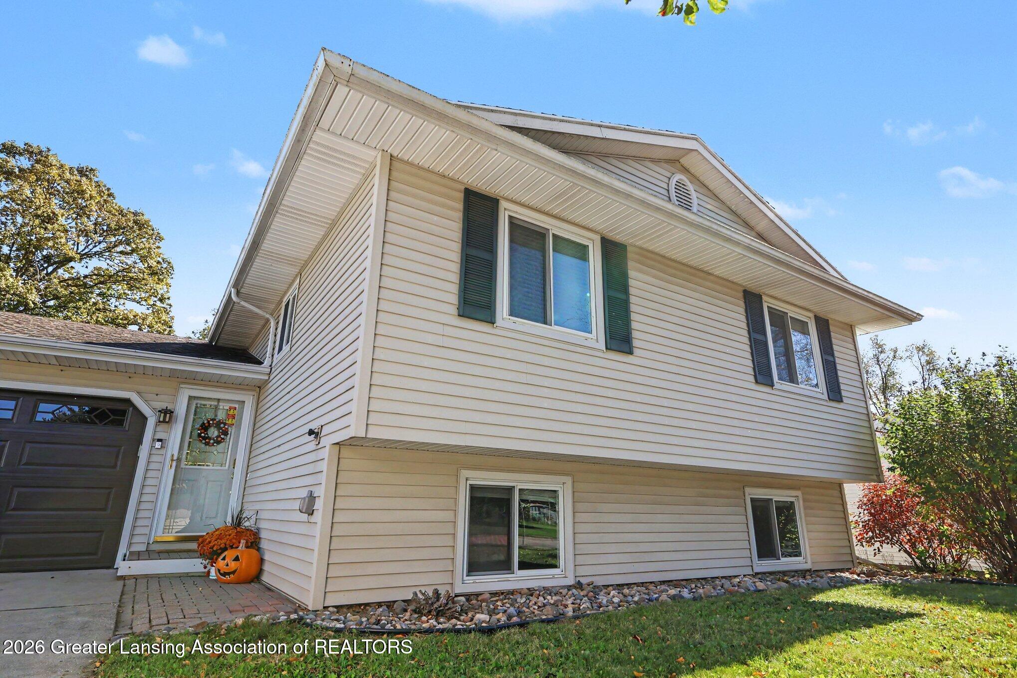 2654 Renfrew Way