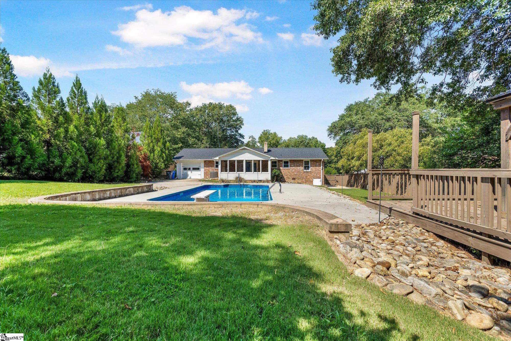 10 Selwyn Drive