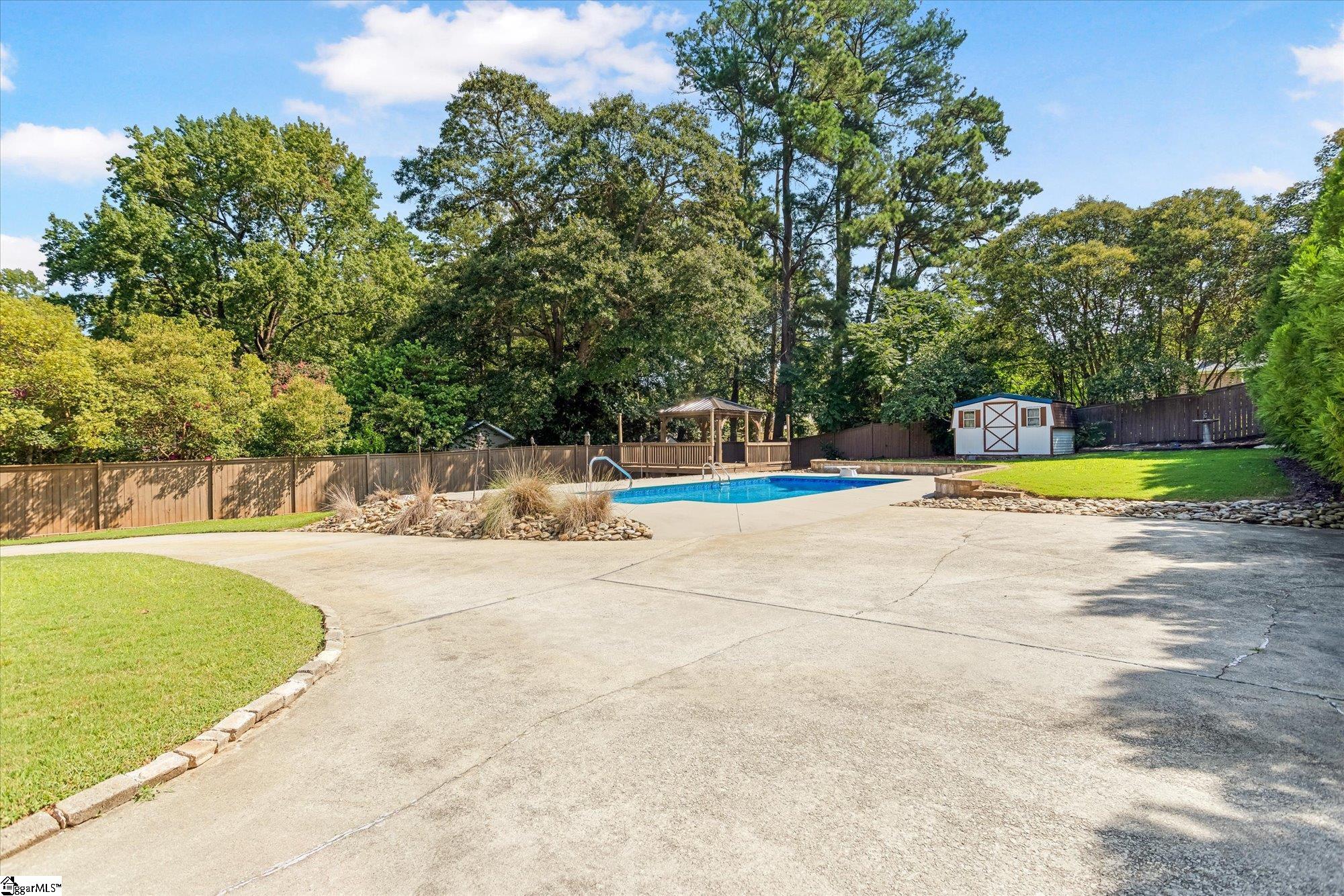 10 Selwyn Drive