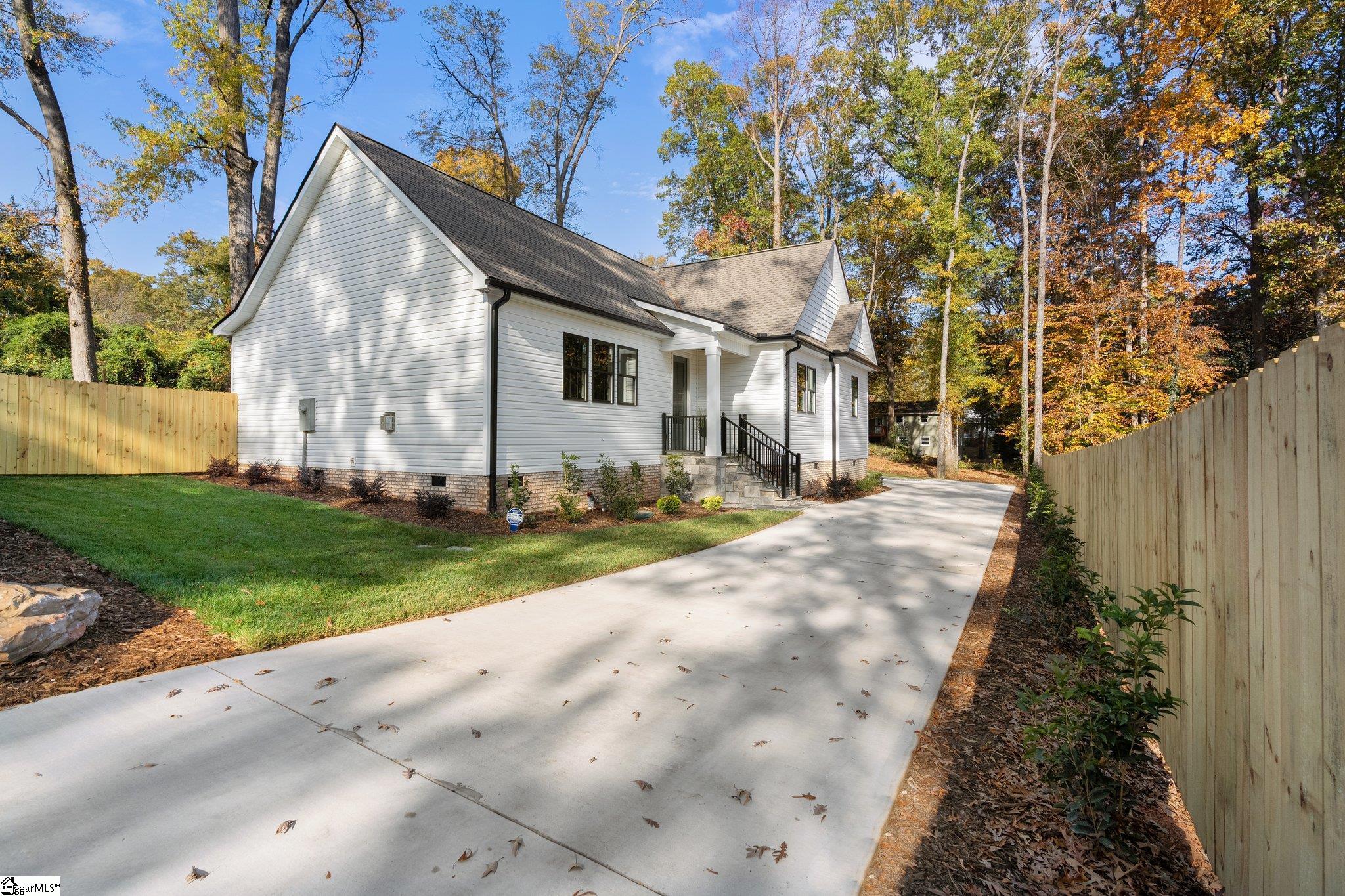 33 Celand Street