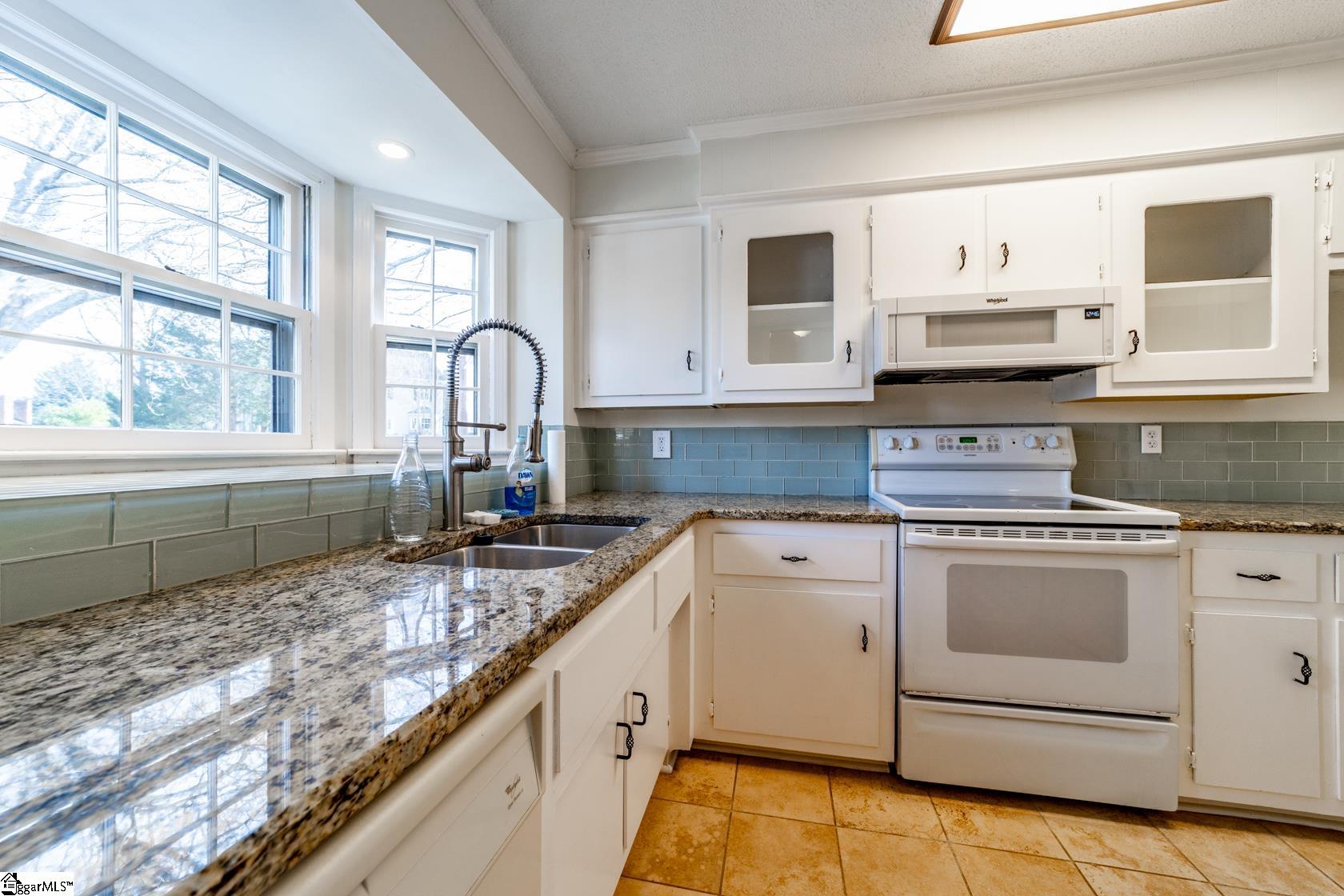 900 N Main Street Unit 1