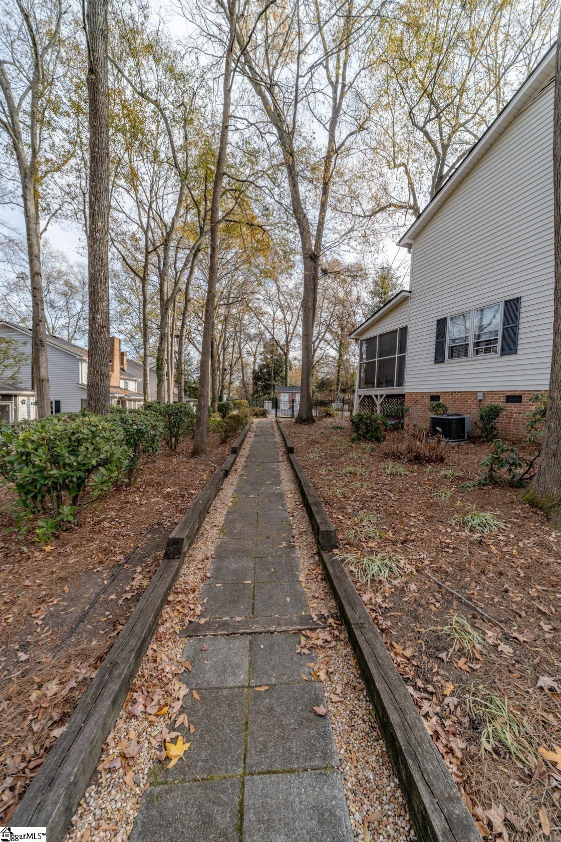 900 N Main Street Unit 1