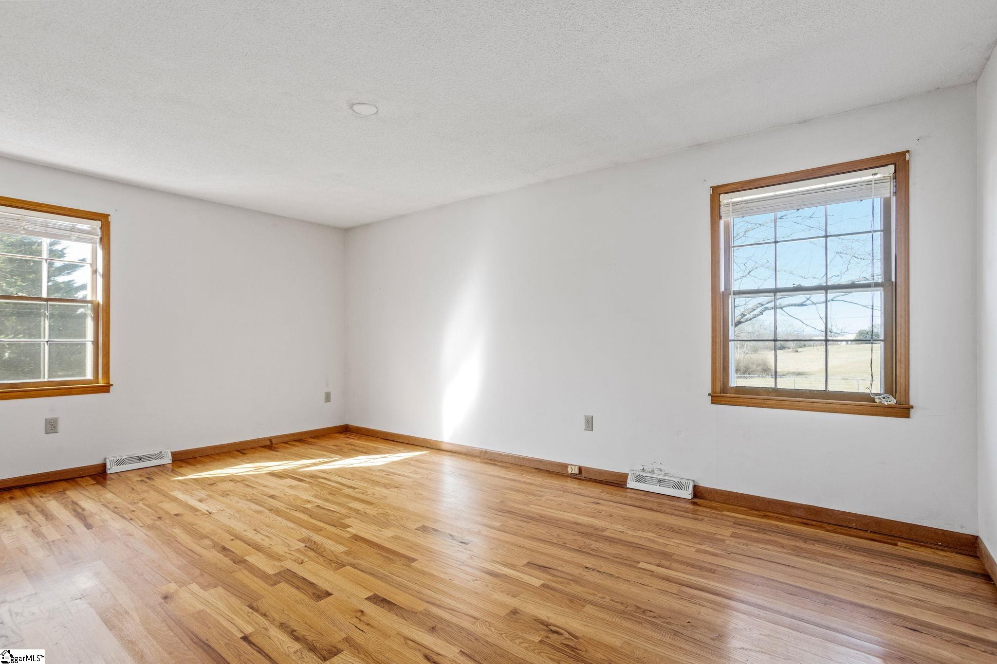 8 Flintlock Court
