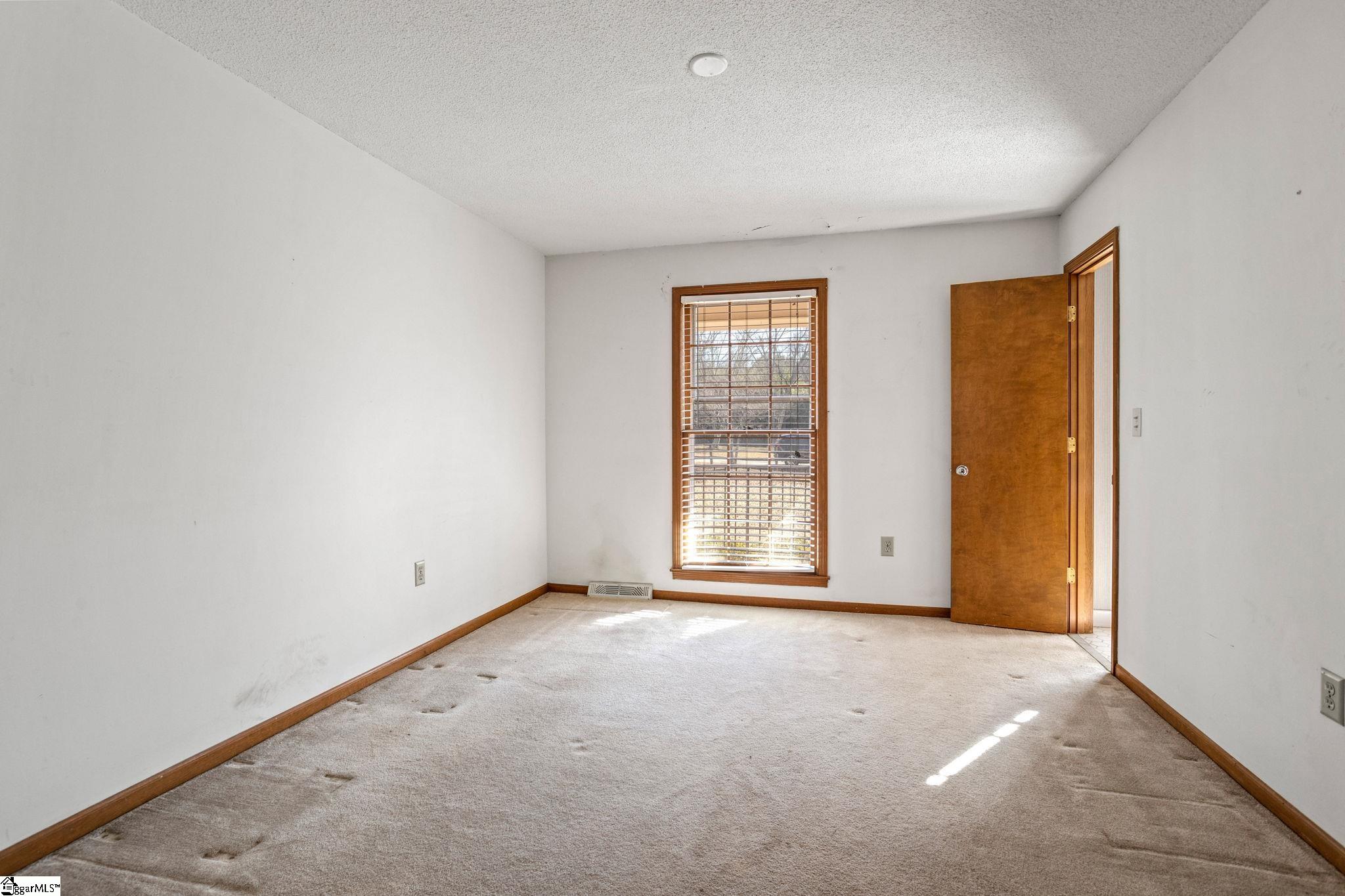 8 Flintlock Court