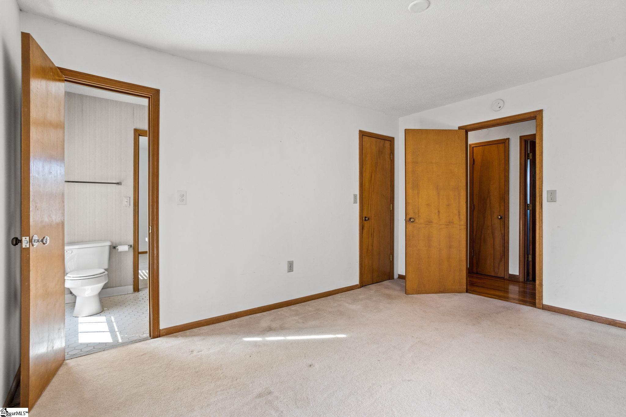 8 Flintlock Court