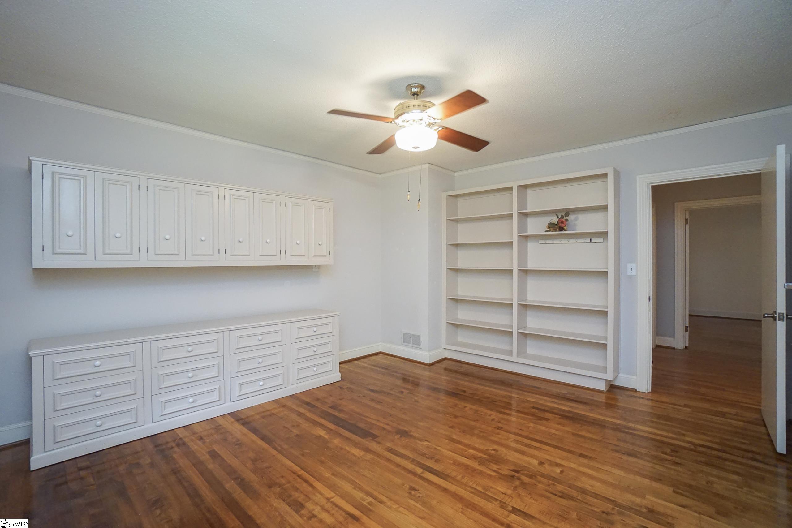 26 Crestline Road